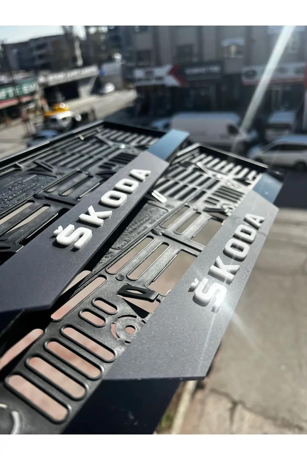 SKODA Mat Pleksi Plakalık