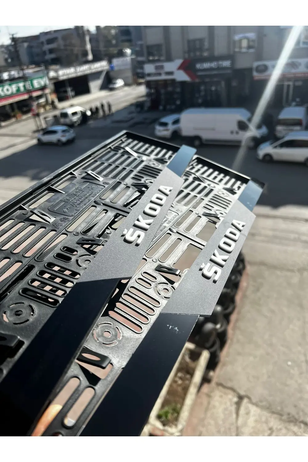 SKODA Mat Pleksi Plakalık