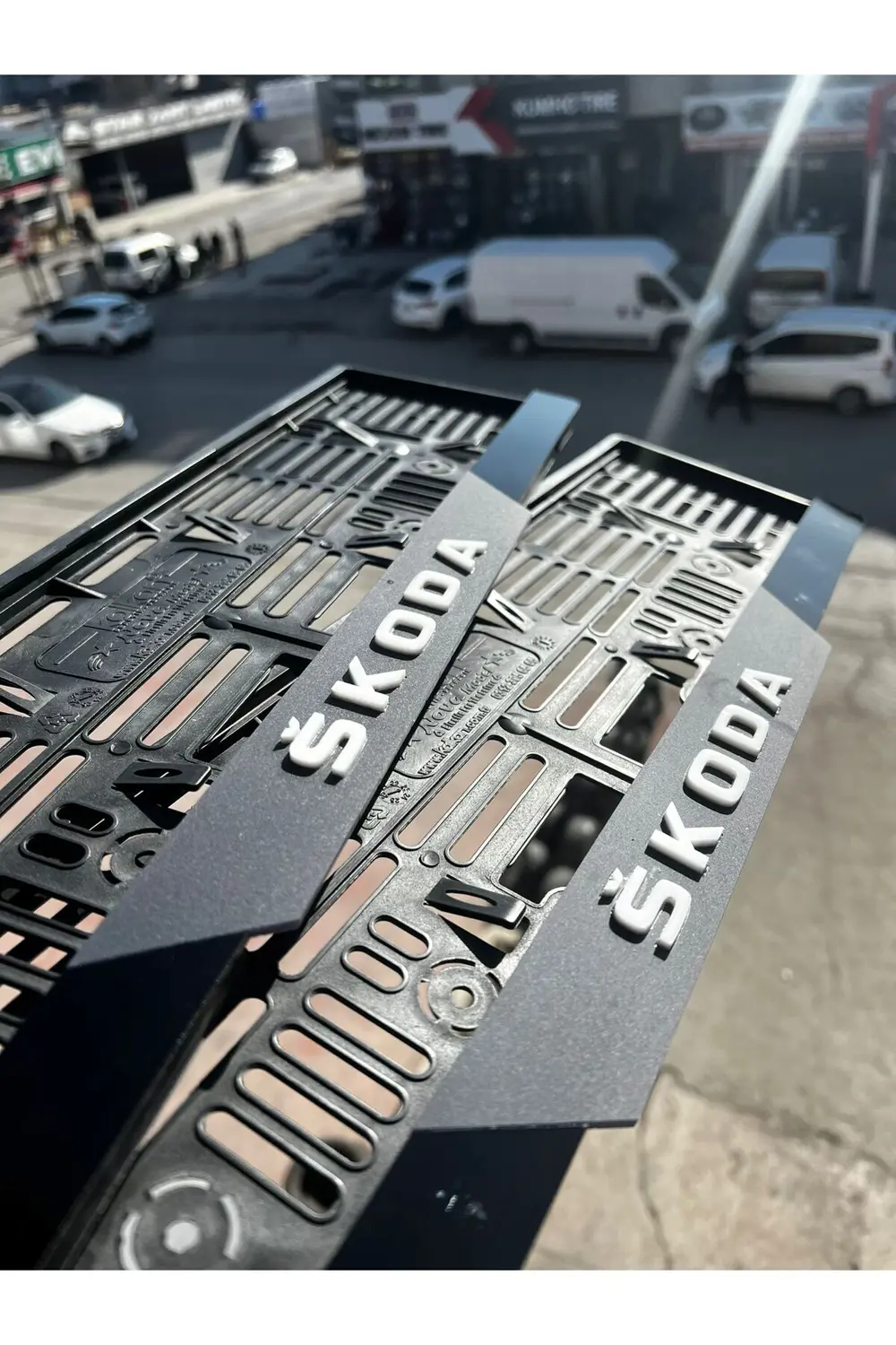 SKODA Mat Pleksi Plakalık