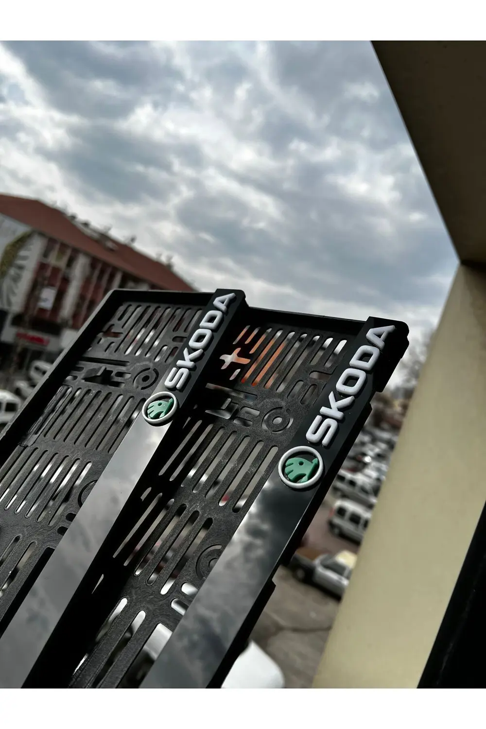 SKODA MODEL Pleksi Plakalık