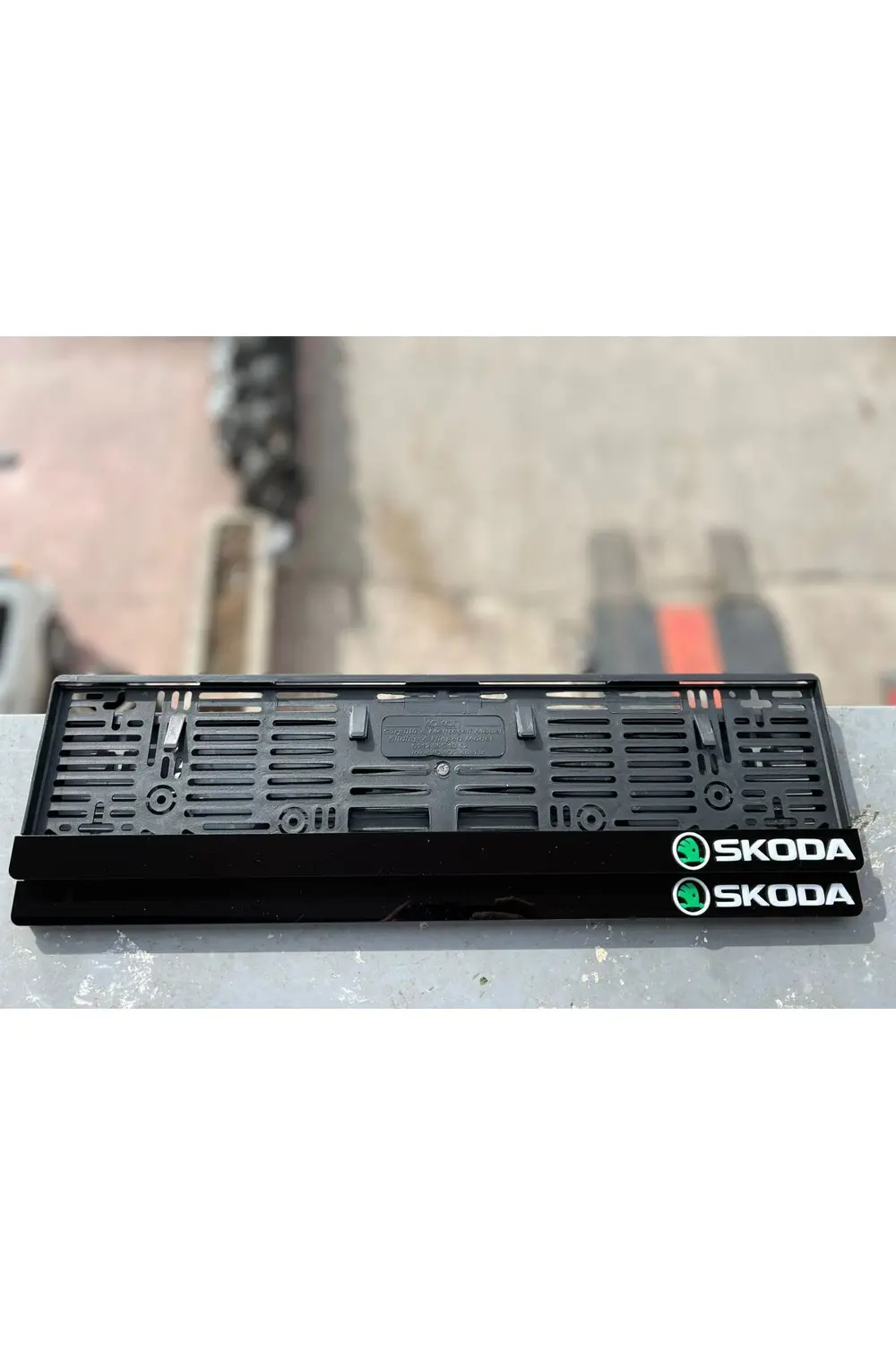 SKODA MODEL Pleksi Plakalık
