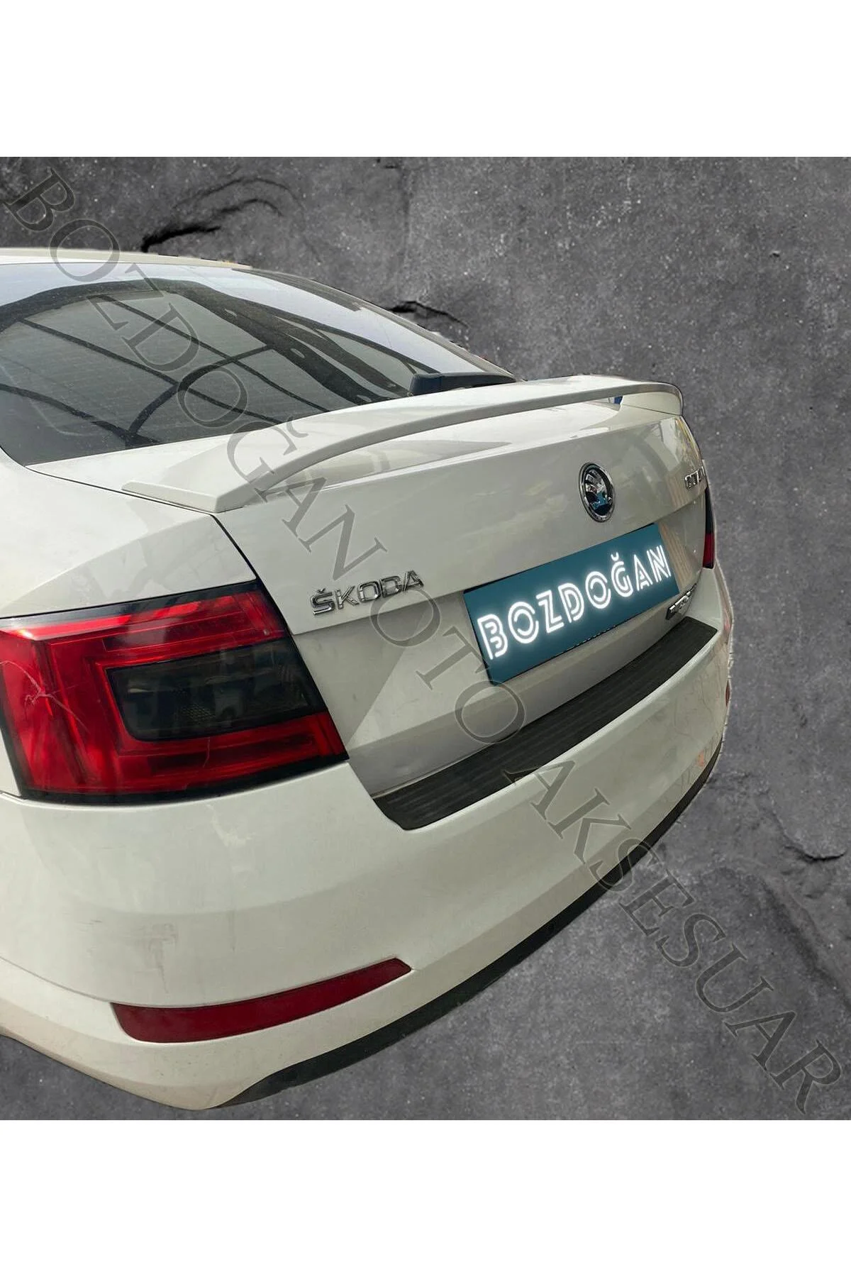 SKODA OCTAVİA 2013- ASTARLI SPOİLER