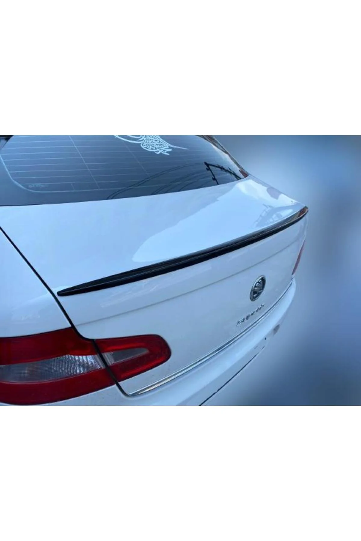 SKODA SÜPER B 2009-2015 ASTARLI ANATOMİK SPOİLER