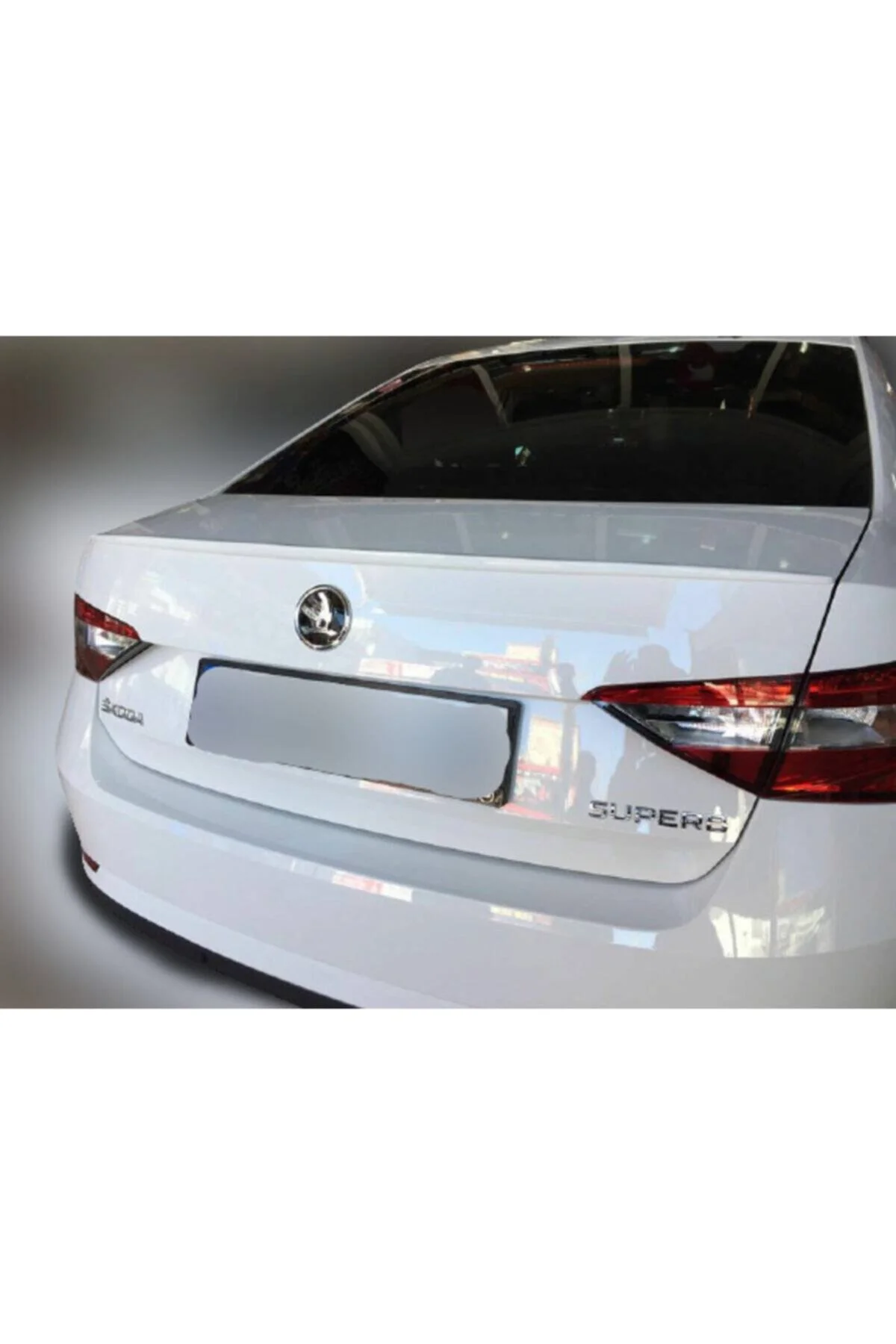 Skoda Süper B 2015- Uyumlu Astarlı Spoiler Skoda Süper B 2015- Uyumlu Astarlı Spoiler