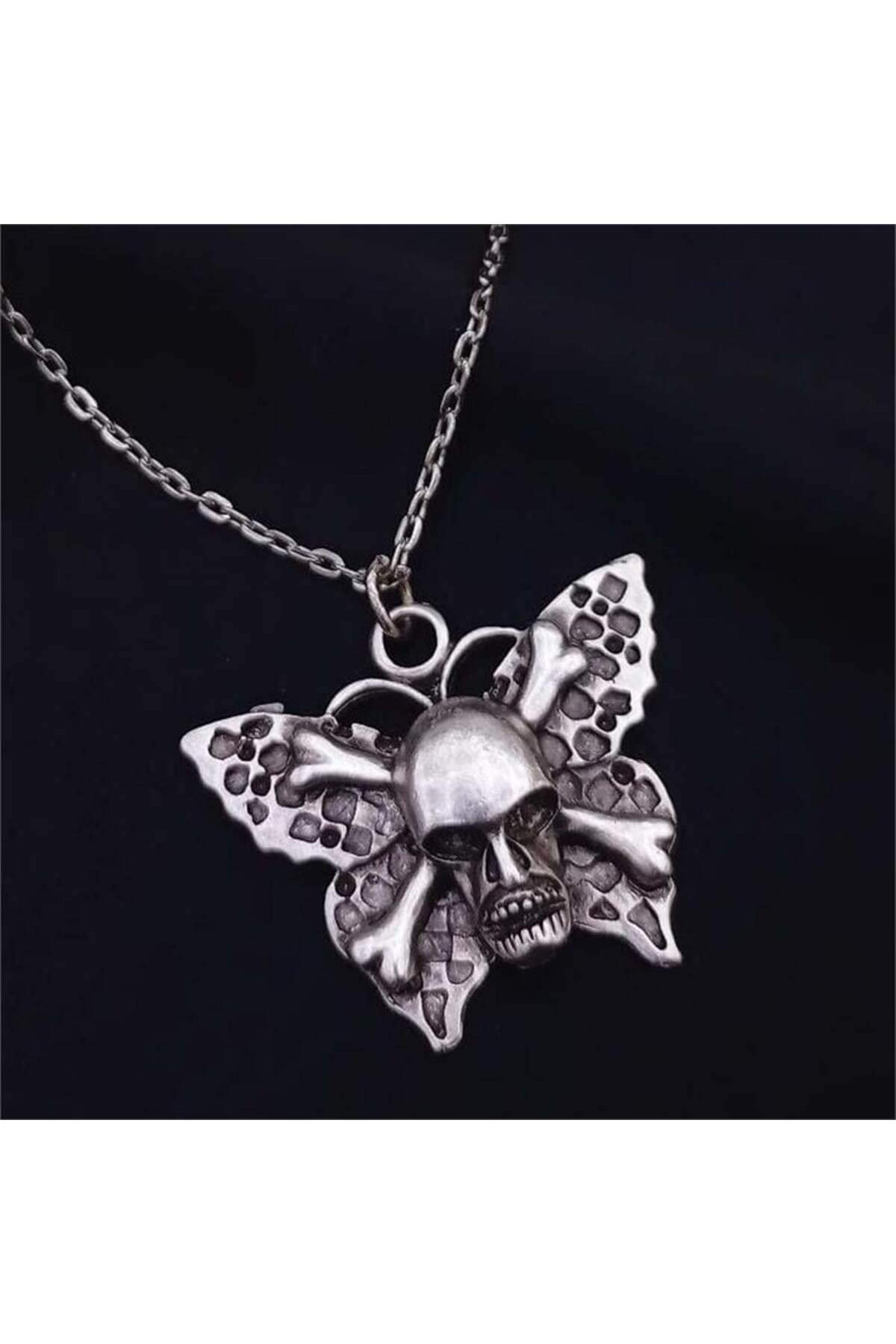 Skull And Butterfly Kolye