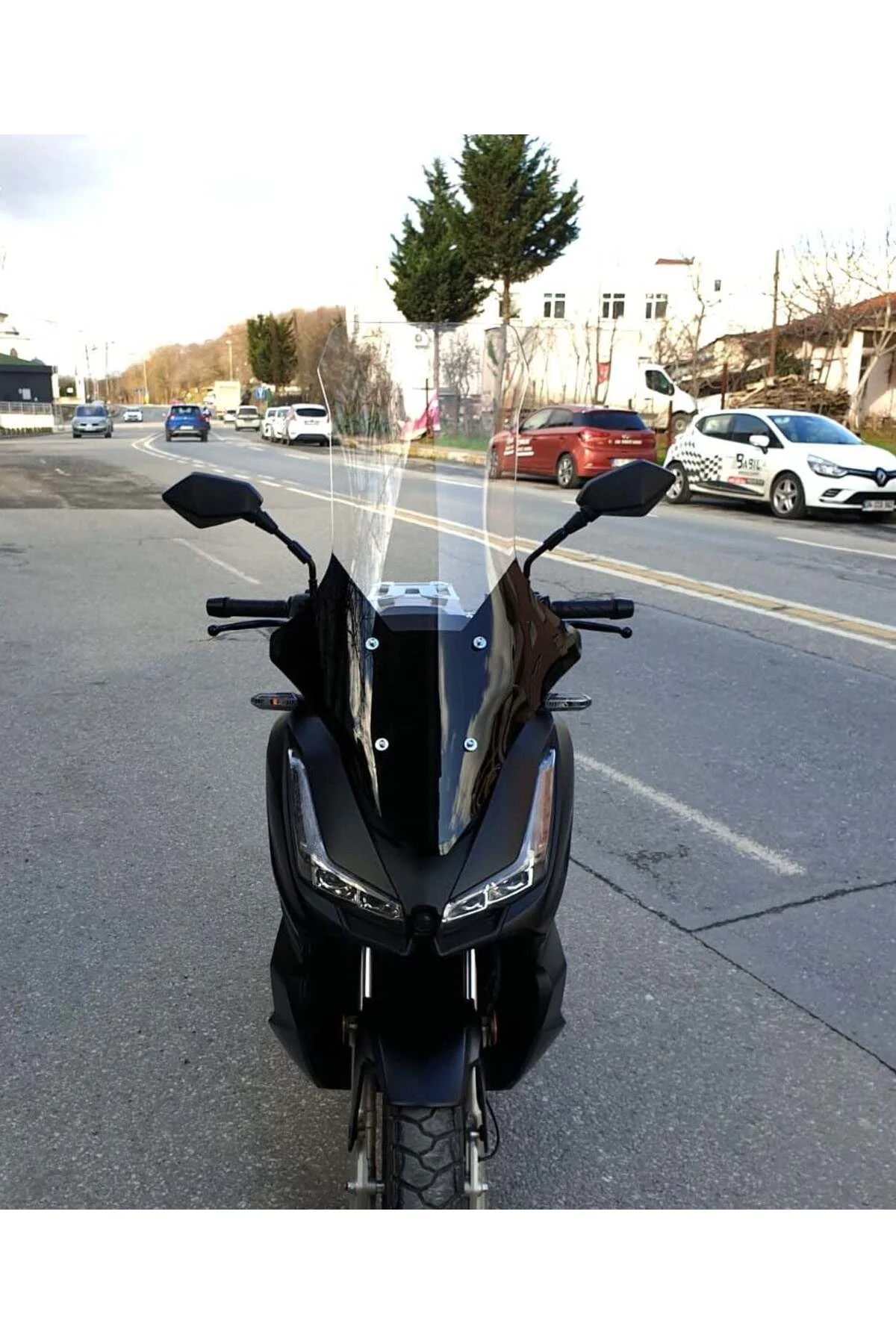 Skyjet Rivero 125 Ön Cam 2024-2026 Model 78cm Şeffaf Renkli 4mm UZUN