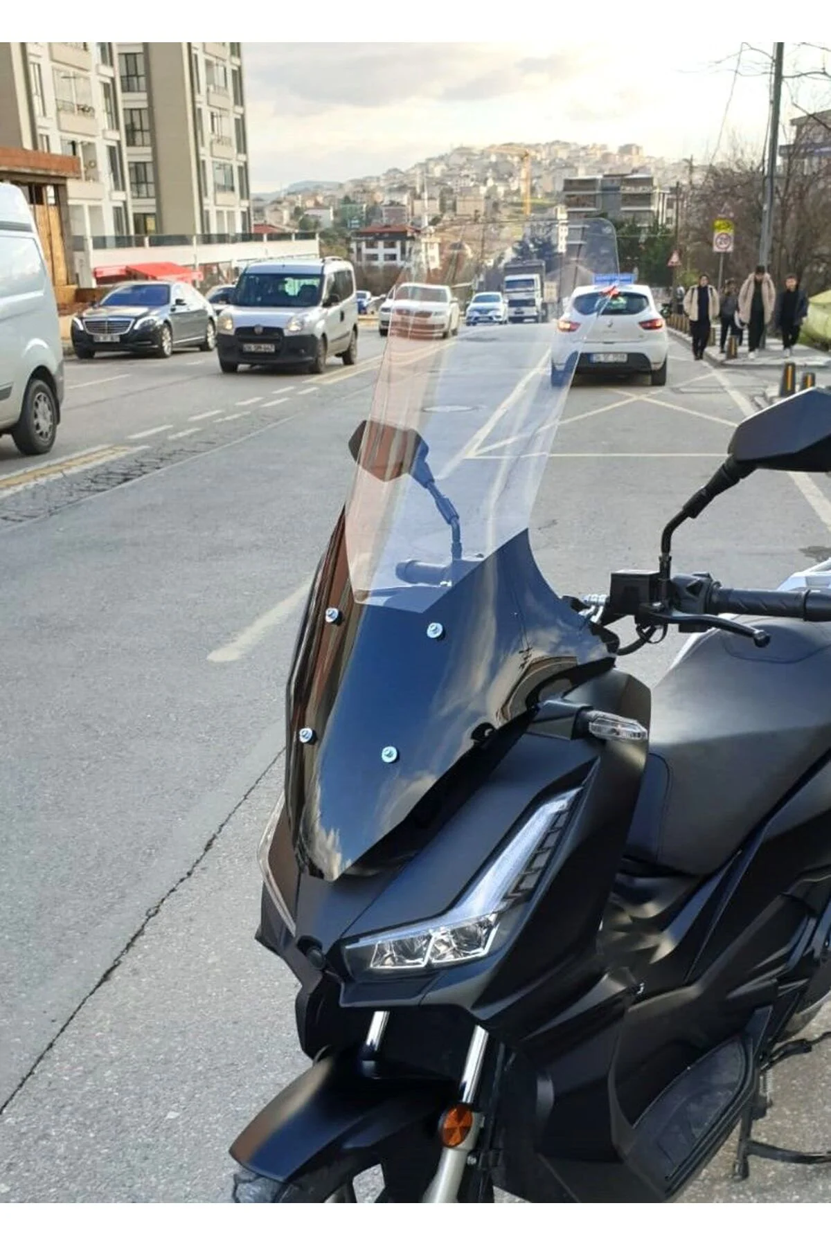 Skyjet Rivero 125 Ön Cam 2024-2026 Model 78cm Şeffaf Renkli 4mm UZUN