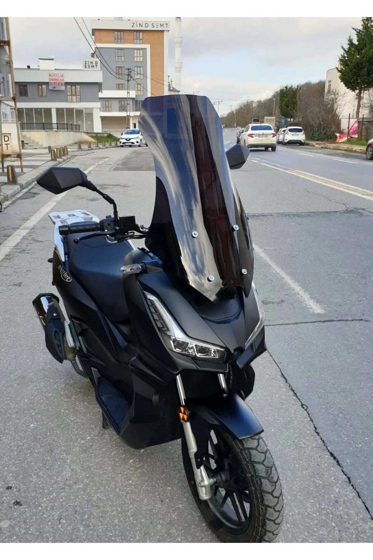 Skyjet Rivero 125 Ön Cam 2024-2026 Model 75cm Siyah Renkli 4mm UZUN