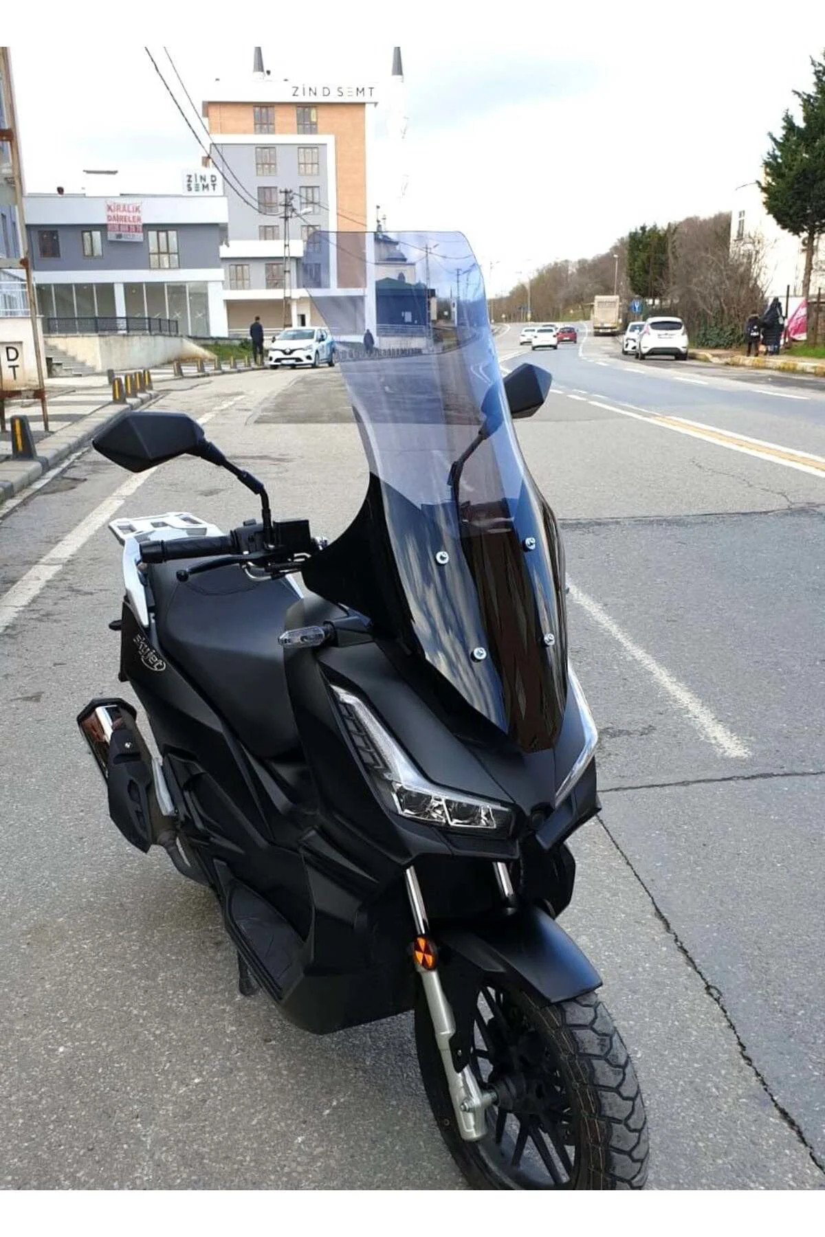Skyjet Rivero 125 Ön Cam 2024-2026 Model 78cm Füme Renkli 4mm UZU