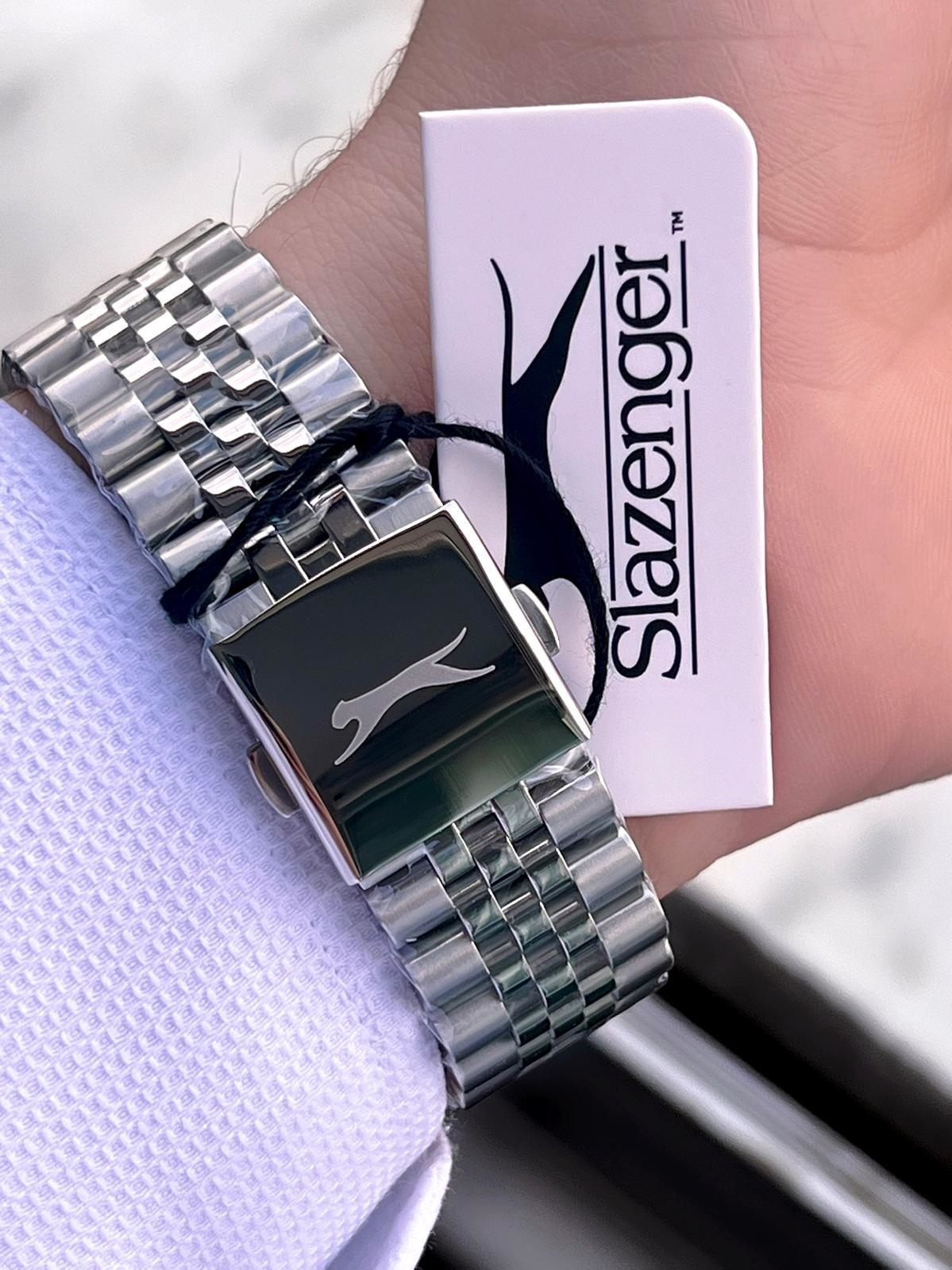 Slazenger Kasa Ve kordon Çelik 2 Yıl Garantili 10 Atm Fonksiyonla Slazenger Kasa Ve kordon Çelik 2 Yıl Garantili 10 Atm Fonksiyonla