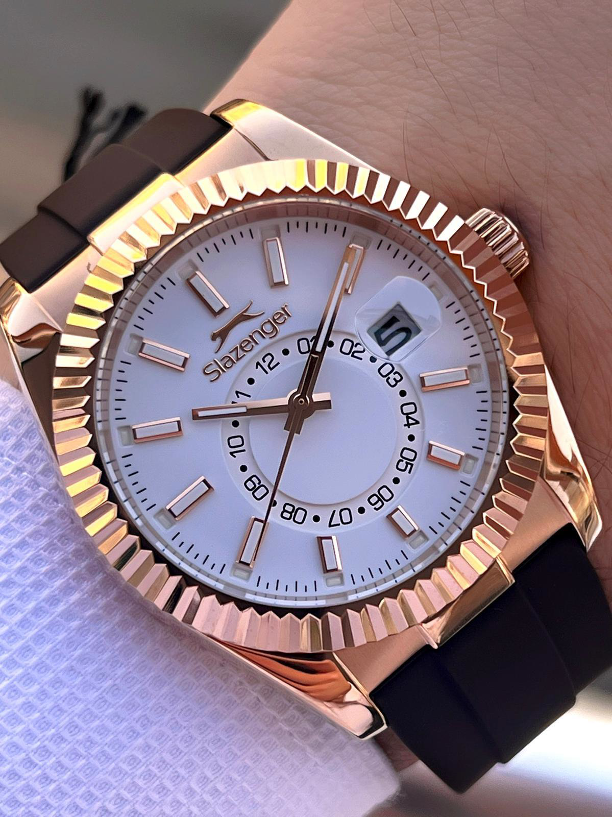 Slazenger Silikon Kordon İç Fonksiyonları Aktif 10 Atm Suya Dayan Slazenger Silikon Kordon İç Fonksiyonları Aktif 10 Atm Suya Dayan