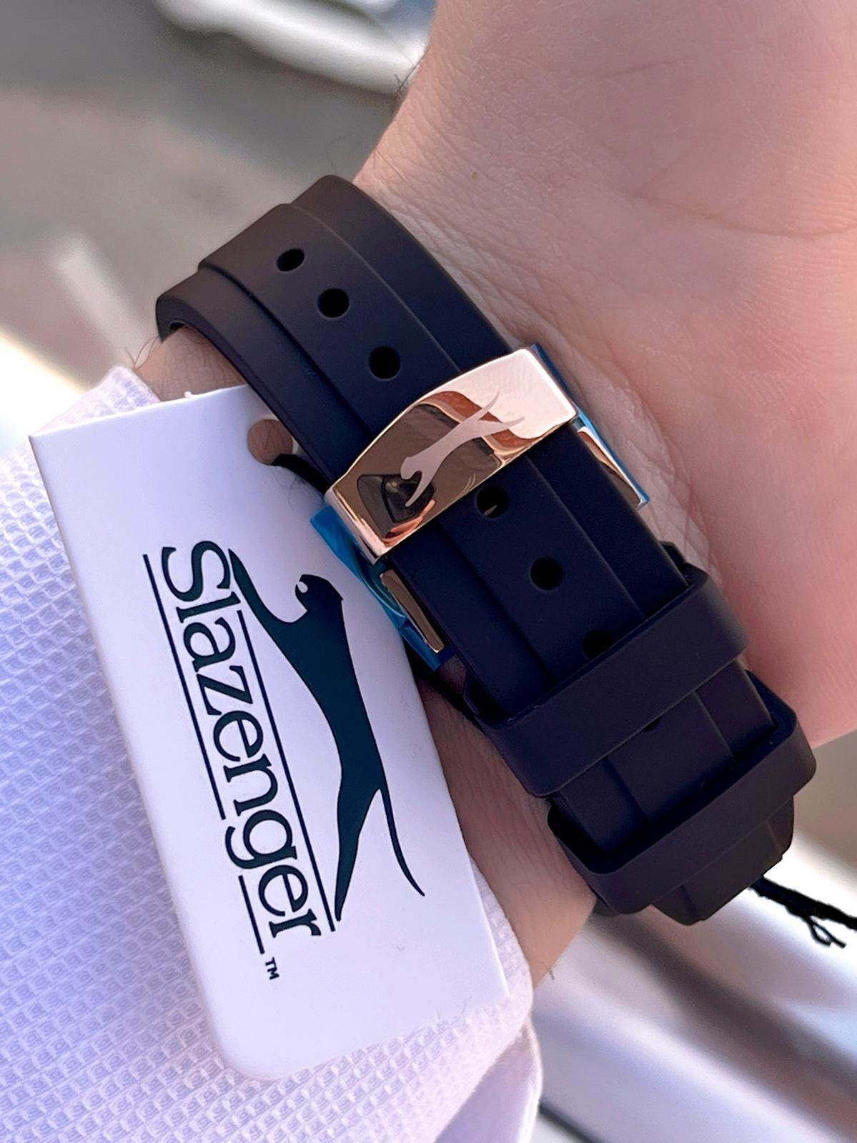 Slazenger Silikon Kordon İç Fonksiyonları Aktif 10 Atm Suya Dayan Slazenger Silikon Kordon İç Fonksiyonları Aktif 10 Atm Suya Dayan