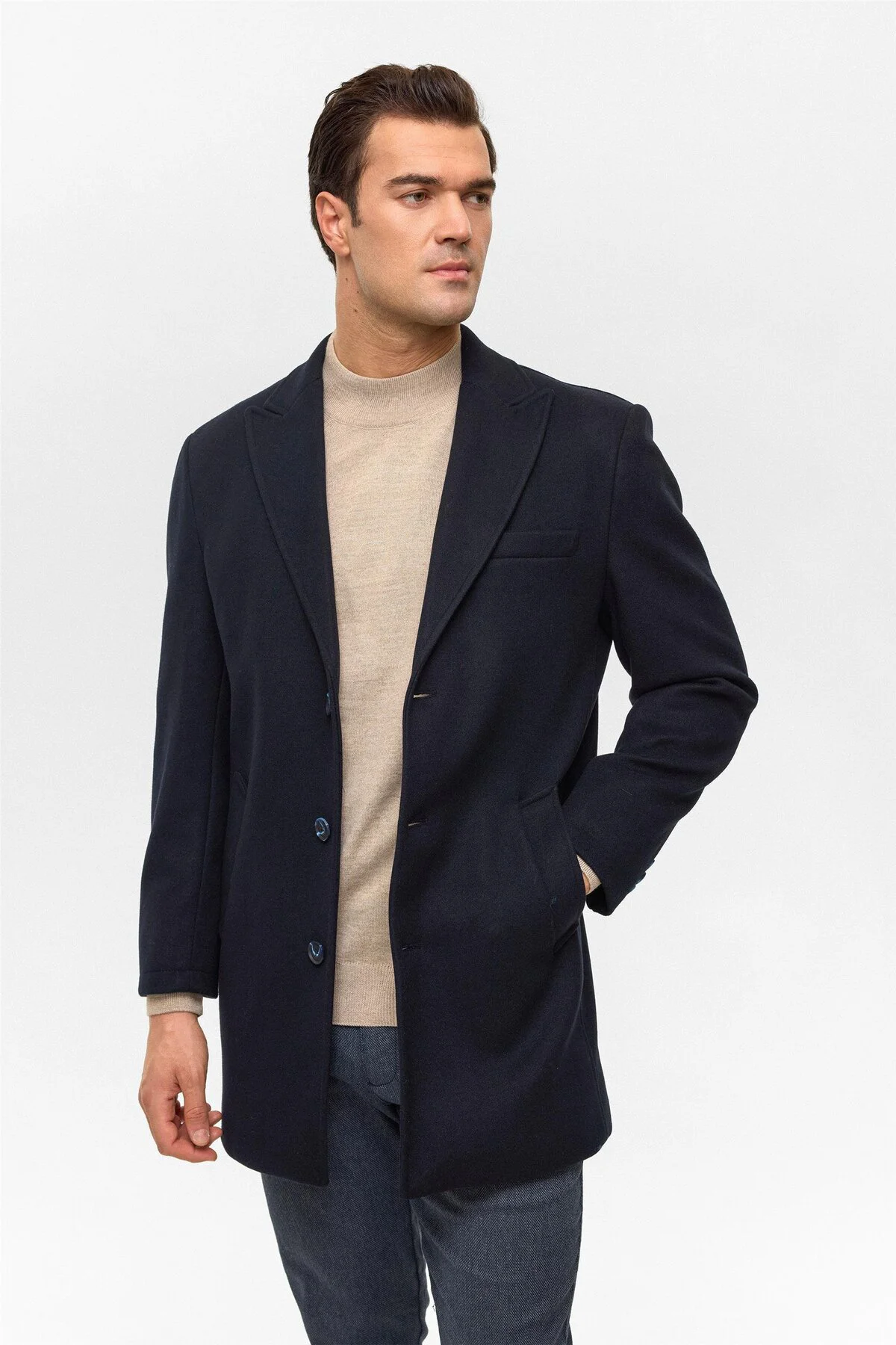 Slim Fit Sivri Yaka Erkek Koyun Yünlü Kaban Slim Fit Sivri Yaka Erkek Koyun Yünlü Kaban