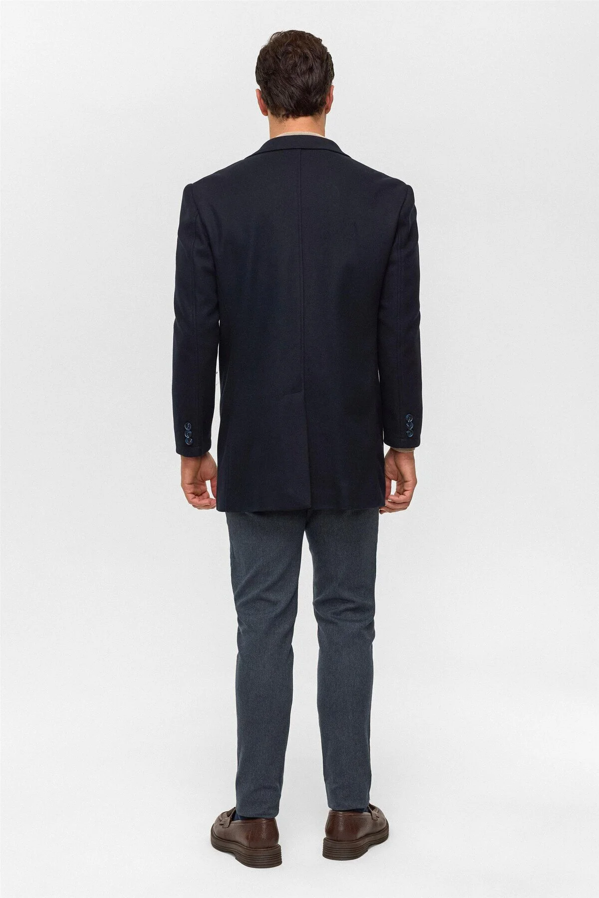Slim Fit Sivri Yaka Erkek Koyun Yünlü Kaban - Görsel 6