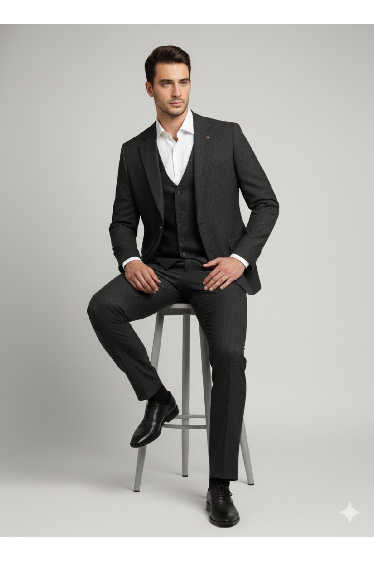 Süvari Slim Fit Yelekli Armür Desenli Siyah Takım Elbise