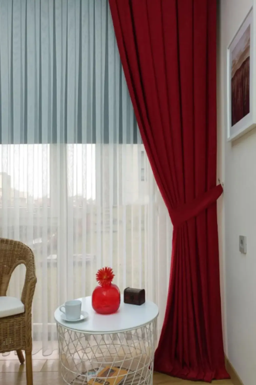 Soft Kumaş Fon Perde Sık Pileli Kırmızı Perde