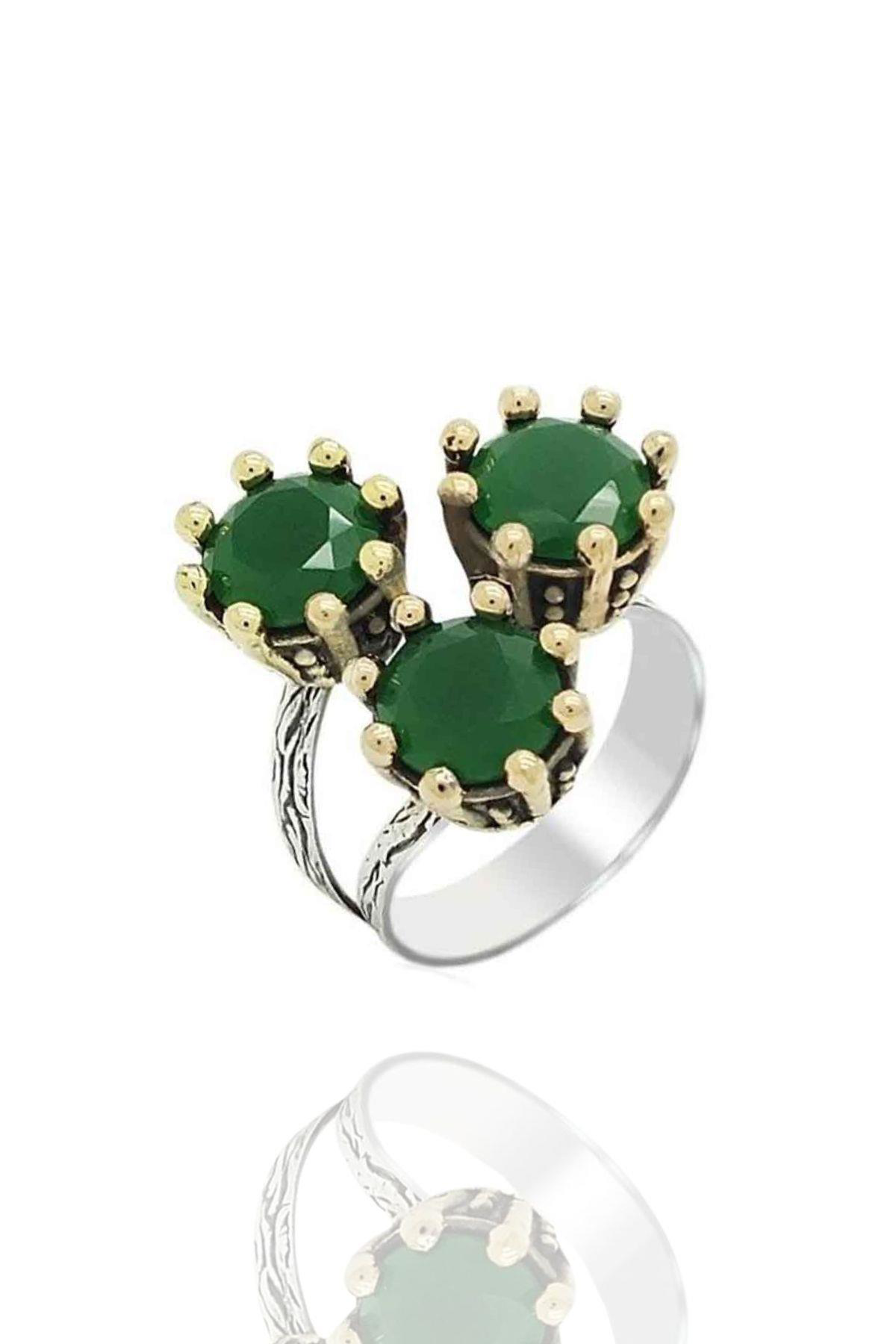 Beyisa Söğütlü Serisi Gümüş Bayan Yüzük Kök Zümrüt Taşlı 3 Taş