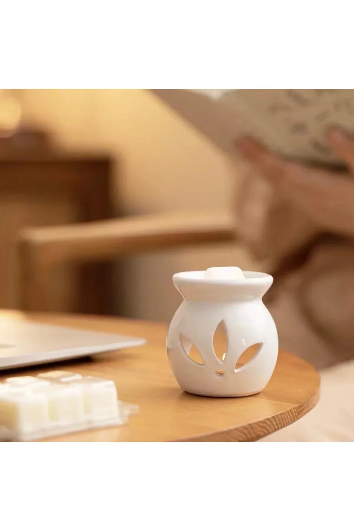 Sonx 3 lü Aromaterapi Uçucu Yağ Seti ve Serak Buhurdanlık - Rahatlatıcı Oda Kokusu & Spa Deneyi Sonx 3 lü Aromaterapi Uçucu Yağ Seti ve Serak Buhurdanlık - Rahatlatıcı Oda Kokusu & Spa Deneyi
