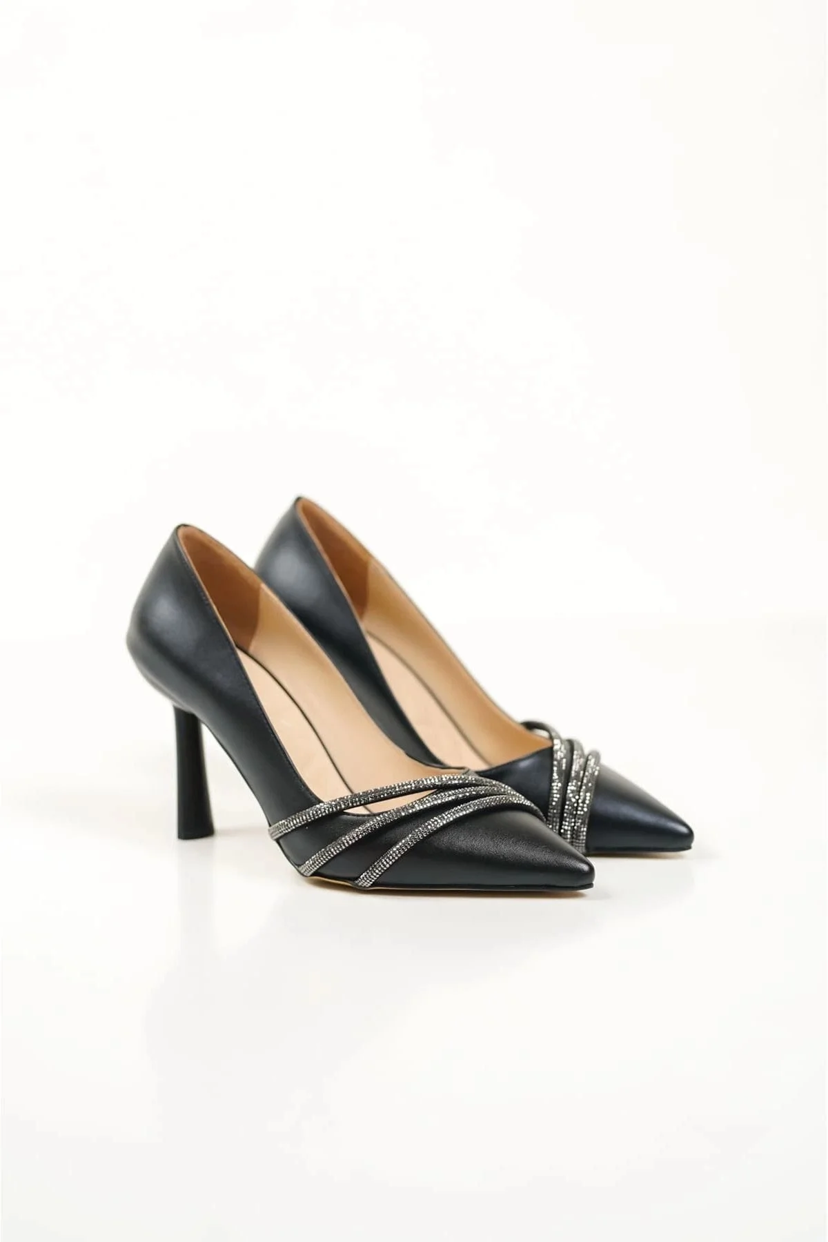 Sonya Siyah Taşlı Kadın Ayakkabı