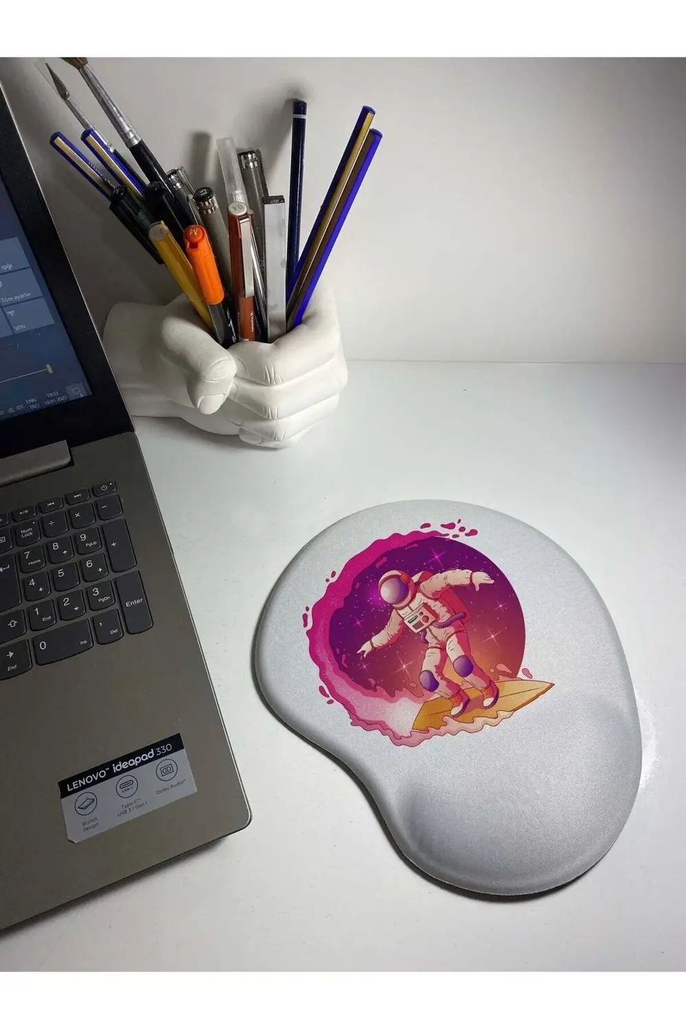 Sörfcü Astronot Bilek Destekli Mouse Pad