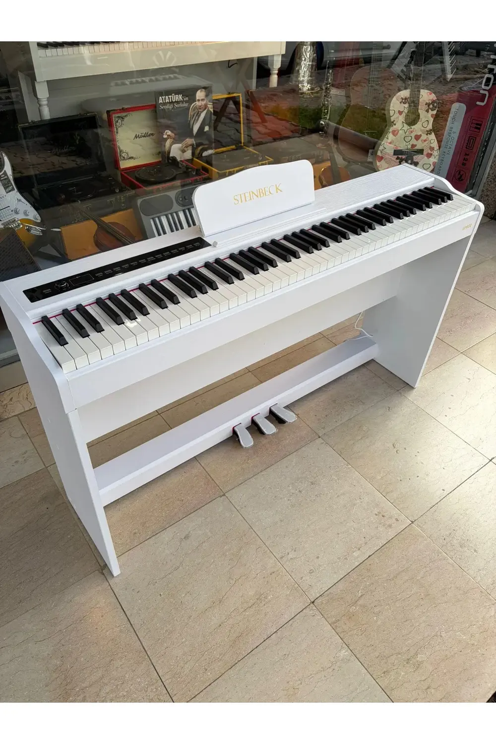 SP-022WH Beyaz Dijital Piyano ( Tabure & Kulaklık Hediyeli )