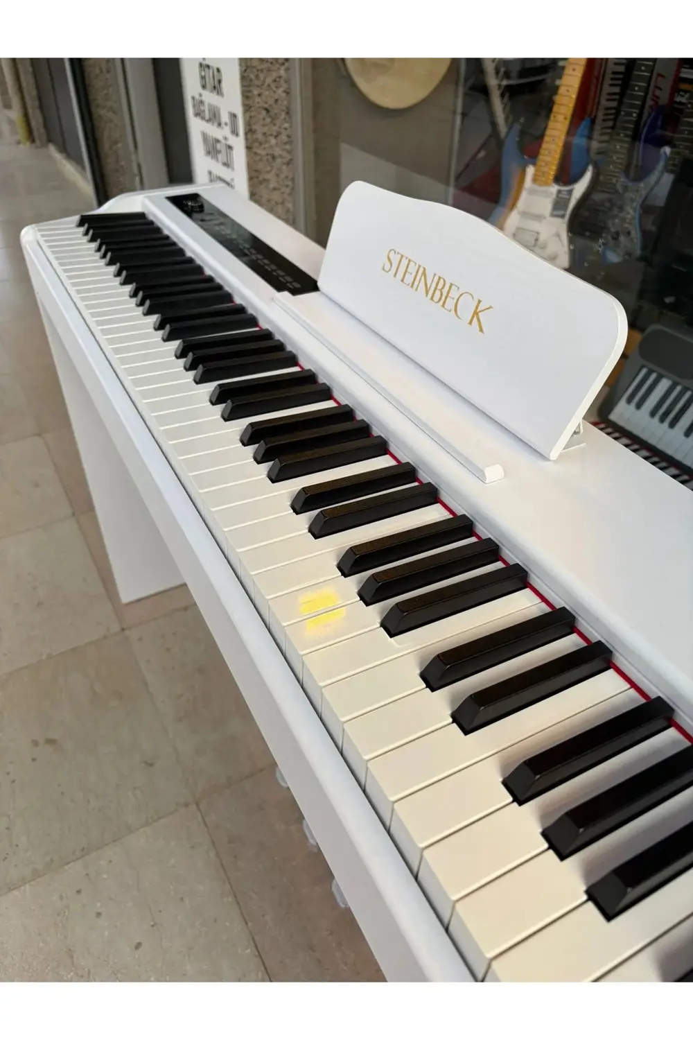 SP-022WH Beyaz Dijital Piyano ( Tabure & Kulaklık Hediyeli )