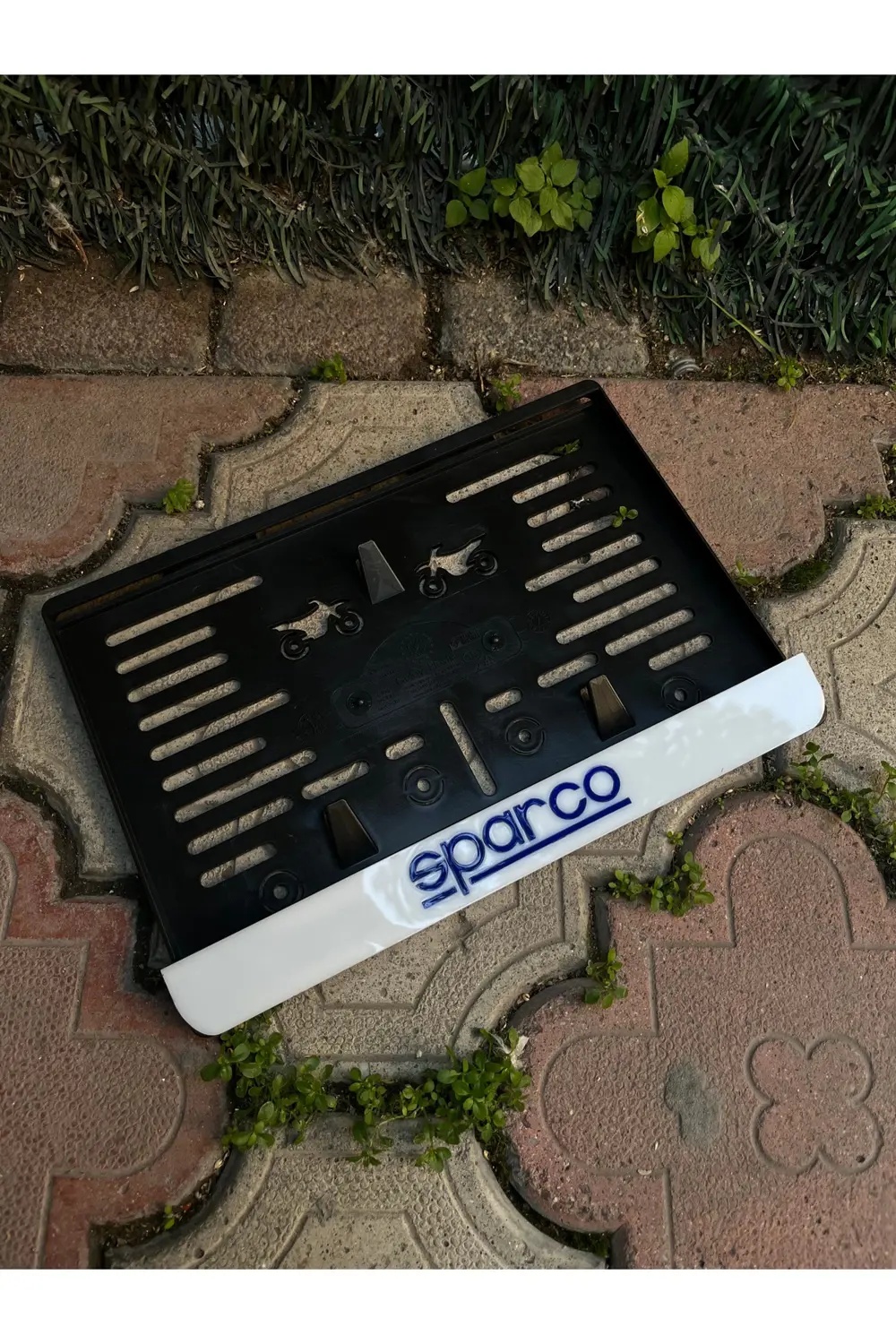 SPARCO MOTORSİKLET PLEKSİ PLAKALIK TAKMATİK