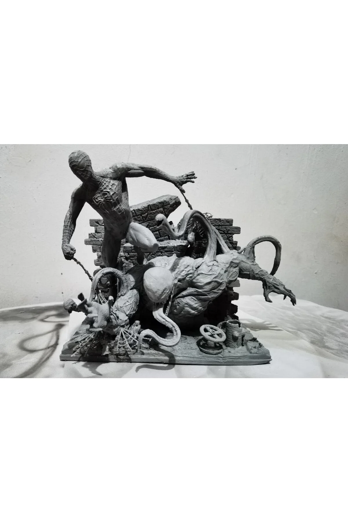 Spiderman Vs Venom Detaylı Biblo Büyük Boy Spiderman Vs Venom Detaylı Biblo Büyük Boy