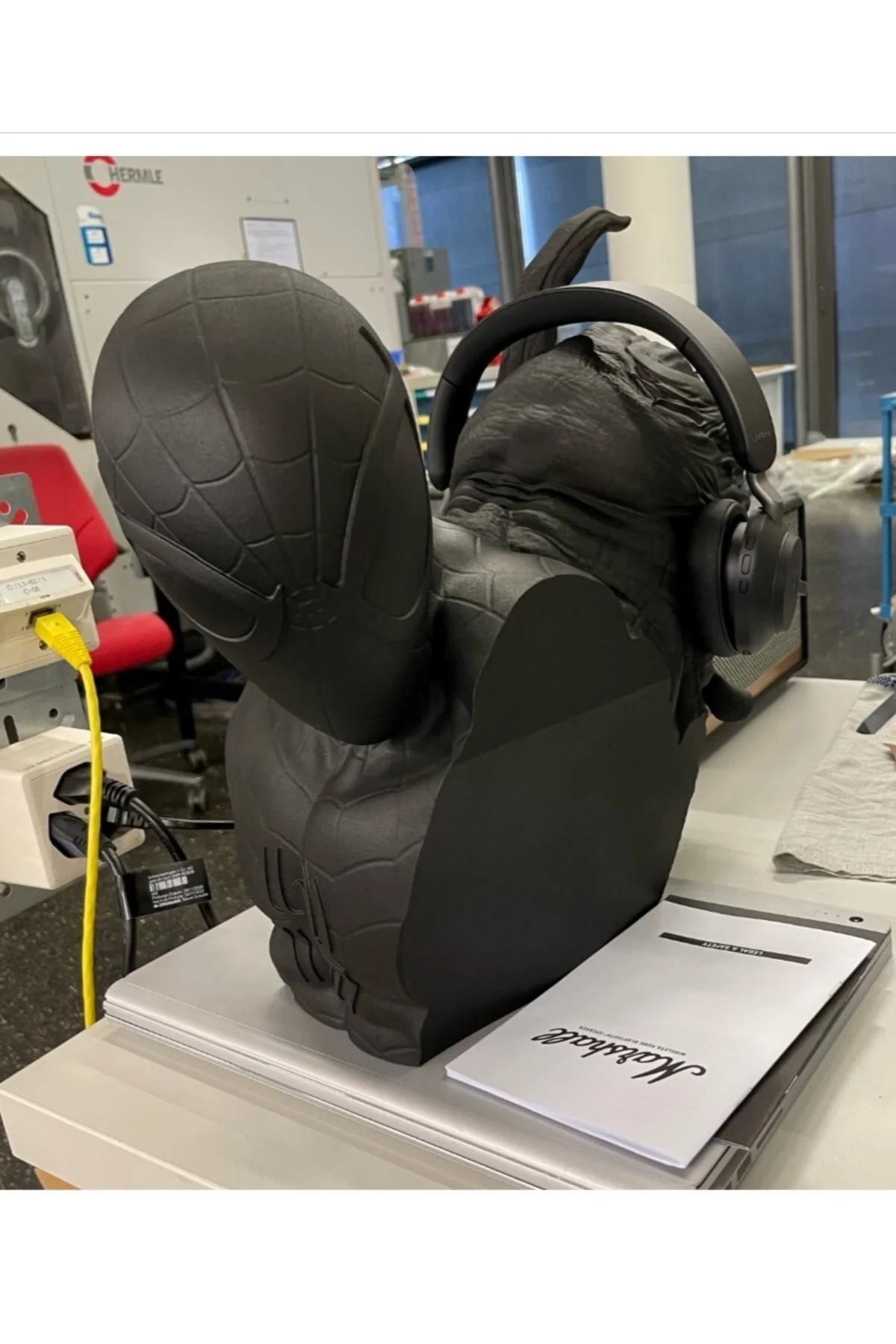 Spiderman Vs Venom Dev Boy Dekor Kablosuz Kulaklık Standı (20 CM YÜKSEKLİK)