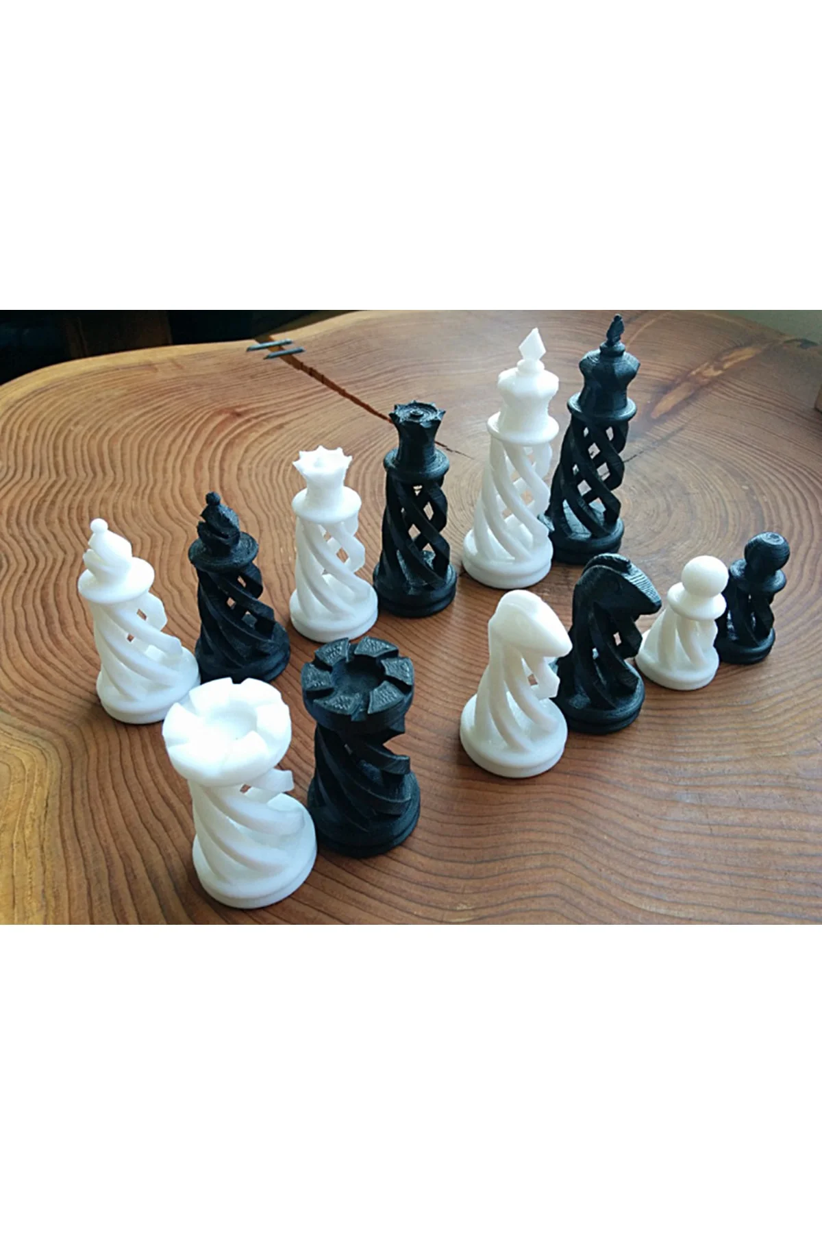 Spiral Satranç Takımı Taşları