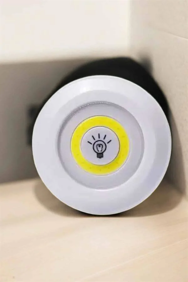 Spot Lamba Led Işık 3'lü Uzaktan Kumandalı Pilli Yapışkanlı Kablosuz Yeni Nesil