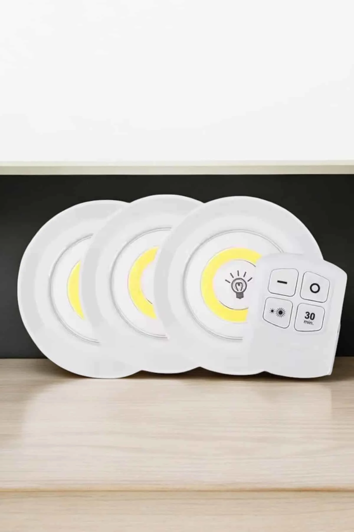 Spot Lamba Led Işık 3'lü Uzaktan Kumandalı Pilli Yapışkanlı Kablosuz Spot Lamba Led Işık 3'lü Uzaktan Kumandalı Pilli Yapışkanlı Kablosuz