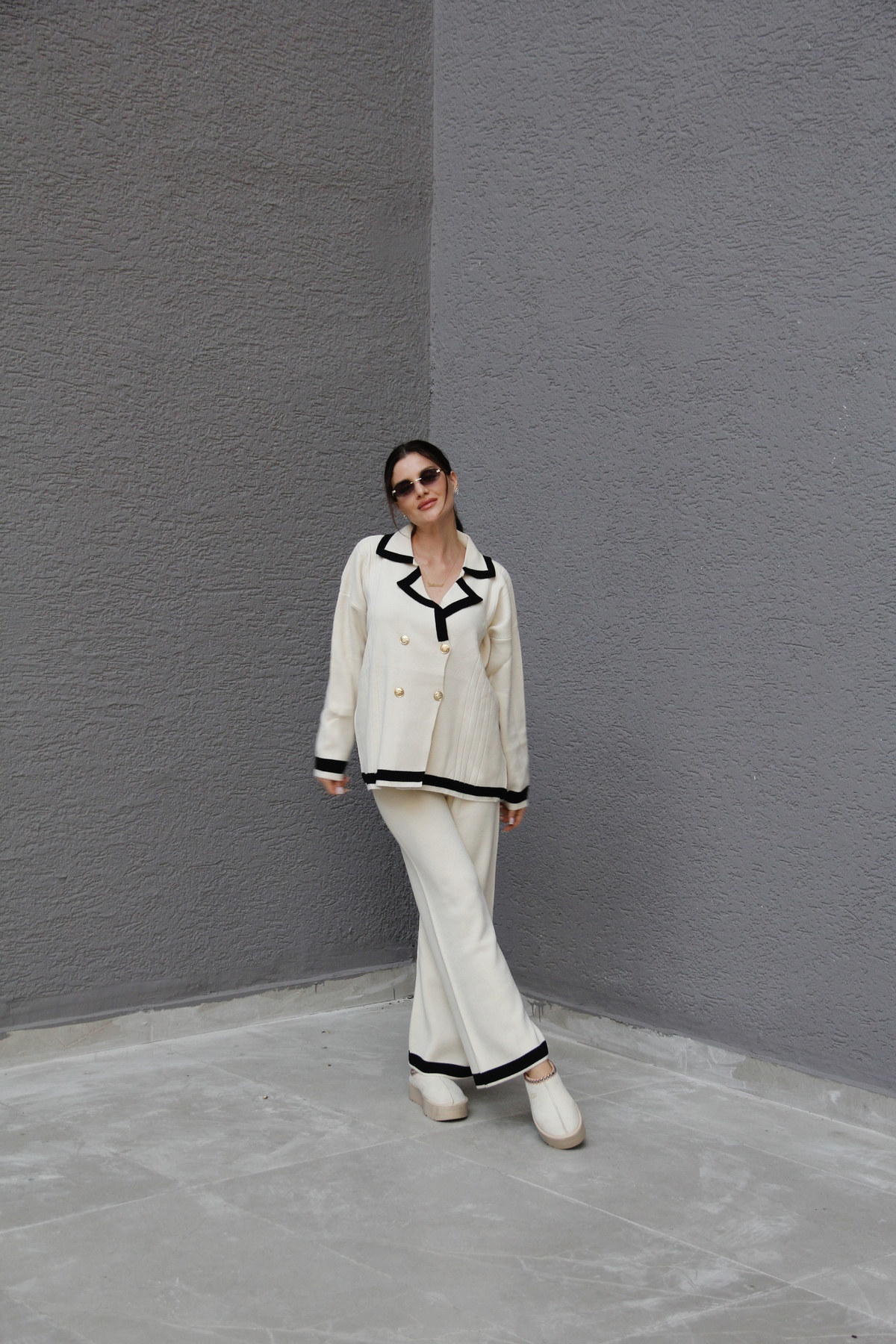 Trustmarket Standart Beden(Oversize) Gold Dört Düğmeli Kruvaze Hırka Pantolon