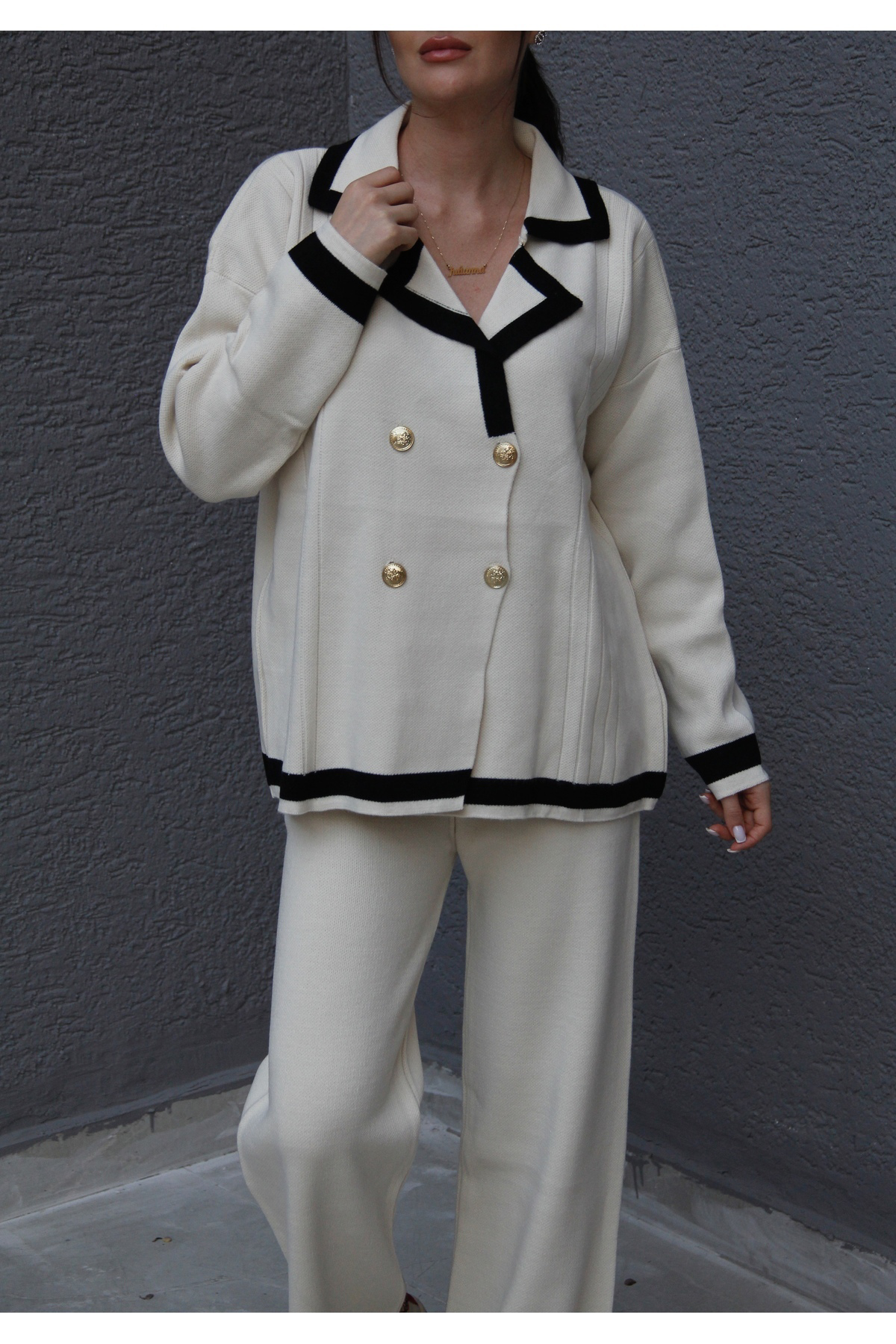 Trustmarket Standart Beden(Oversize) Gold Dört Düğmeli Kruvaze Hırka Pantolon