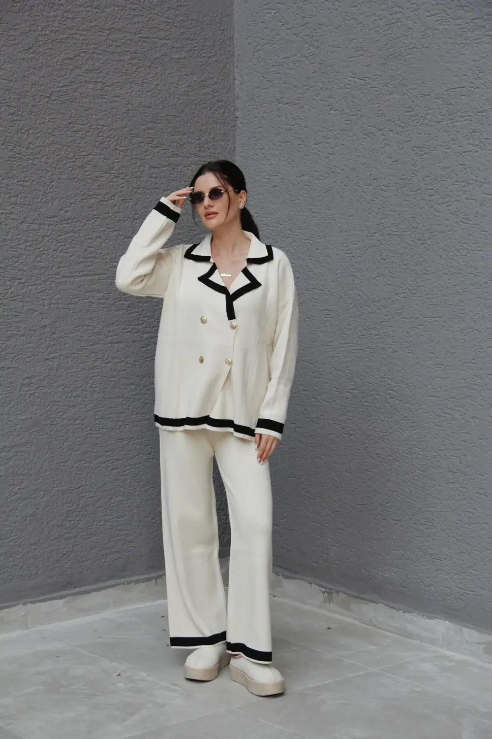 Standart Beden(Oversize) Gold Dört Düğmeli Kruvaze Hırka Pantolon