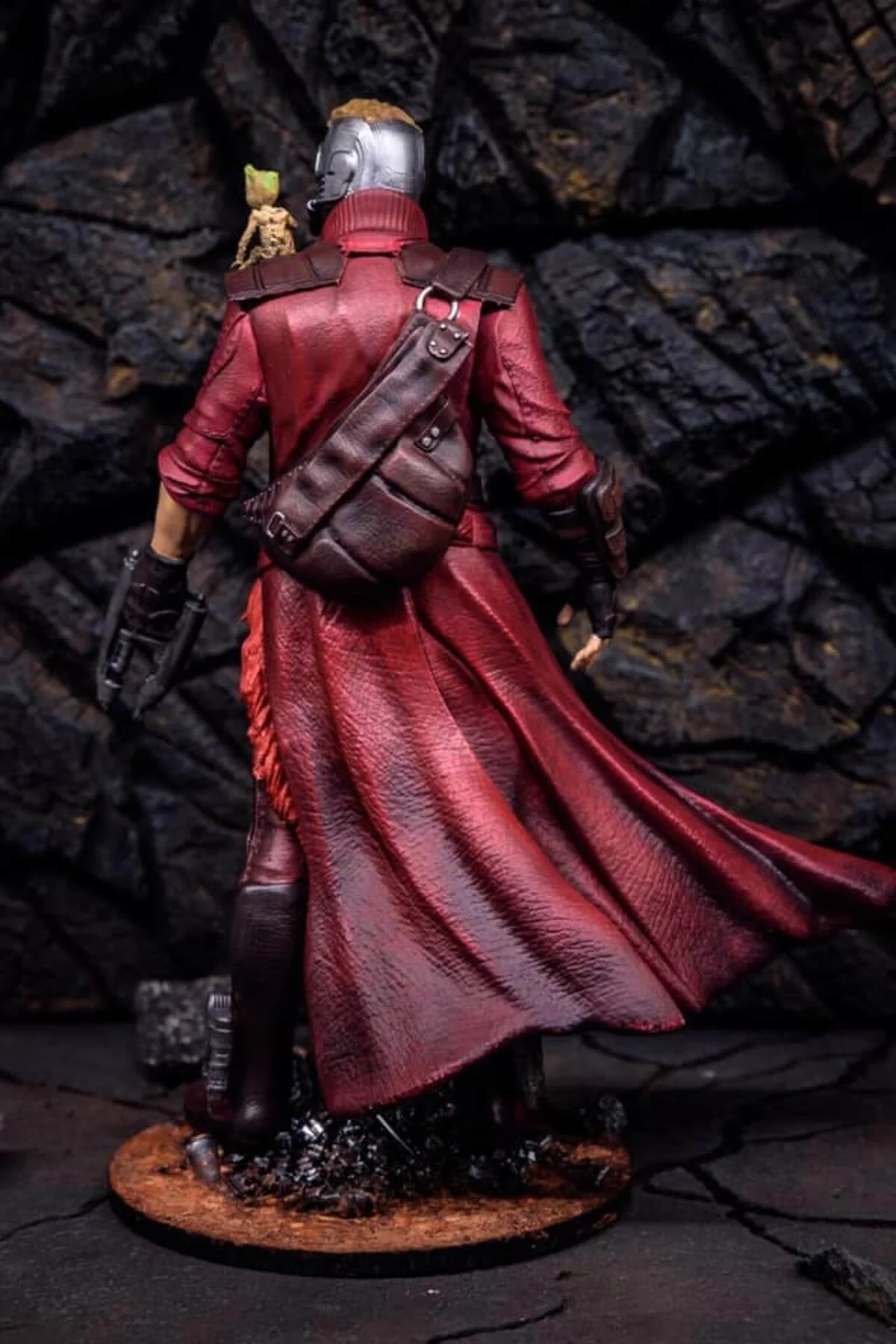 Star Lord ve Groot Boyalı Figür Galaksinin Koruyucuları Peter Quill Baby Groot Figür Büyük Boy 25CM