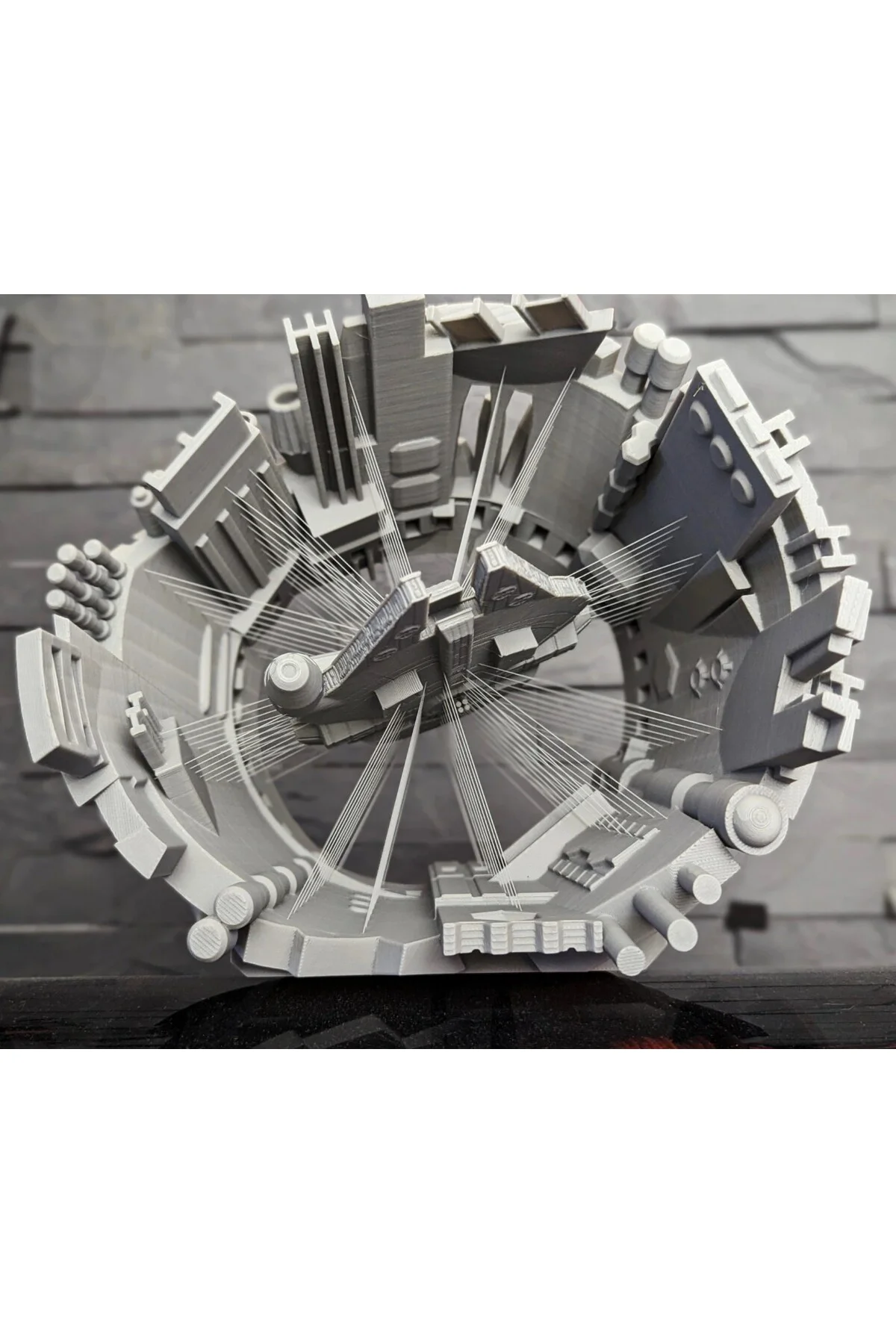 Star Wars Millenium Falcon Işık Hızında Insane 35 CM (BÜYÜK BOY)
