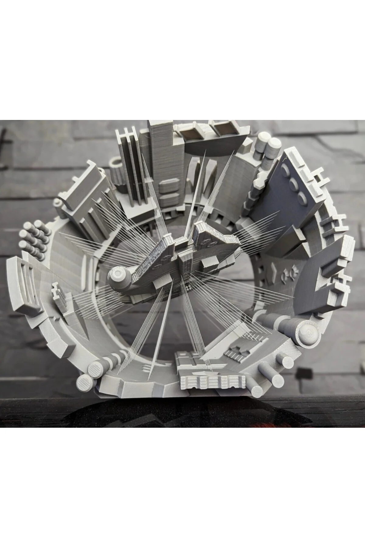 Star Wars Millenium Falcon Işık Hızında Insane 35 CM (BÜYÜK BOY)