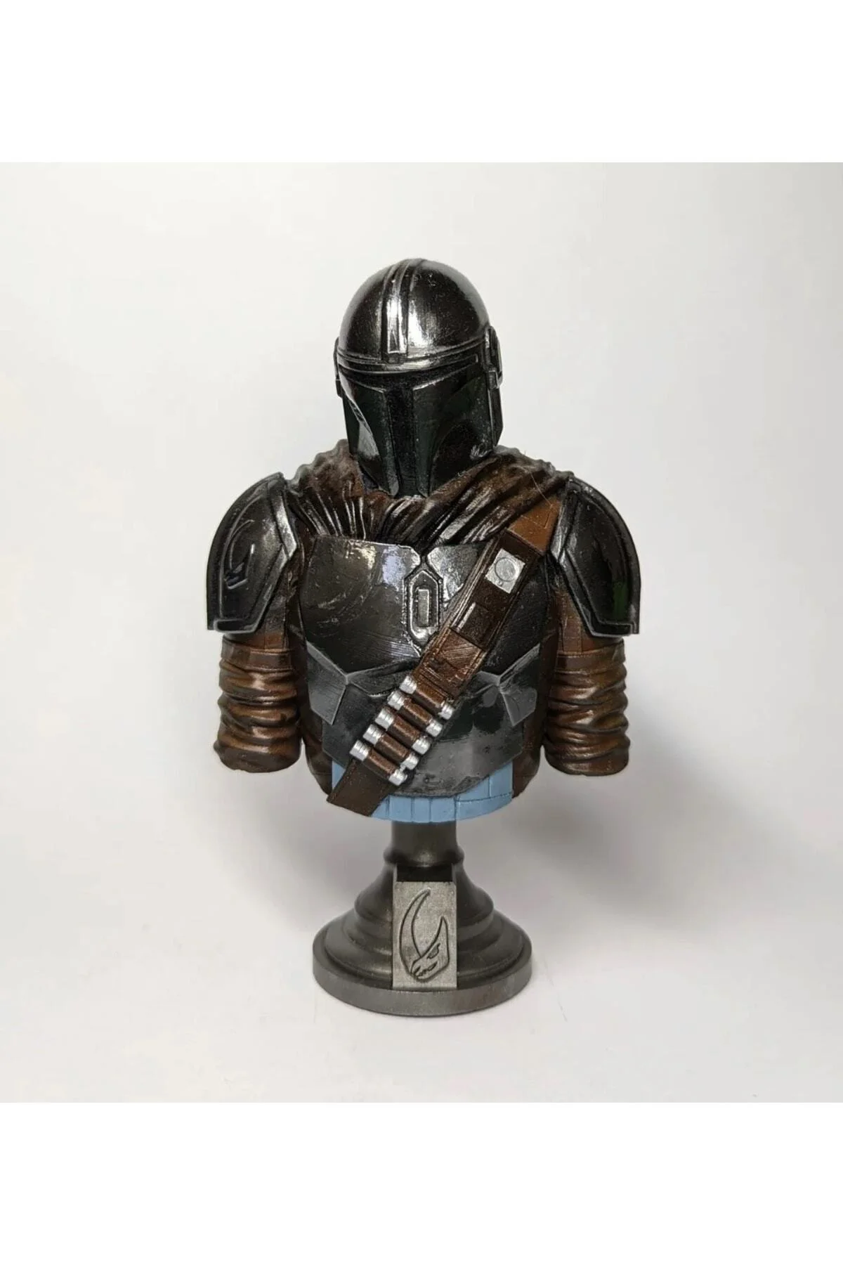 Star Wars The Mandalorian Boyalı Büst Figür 15 Cm