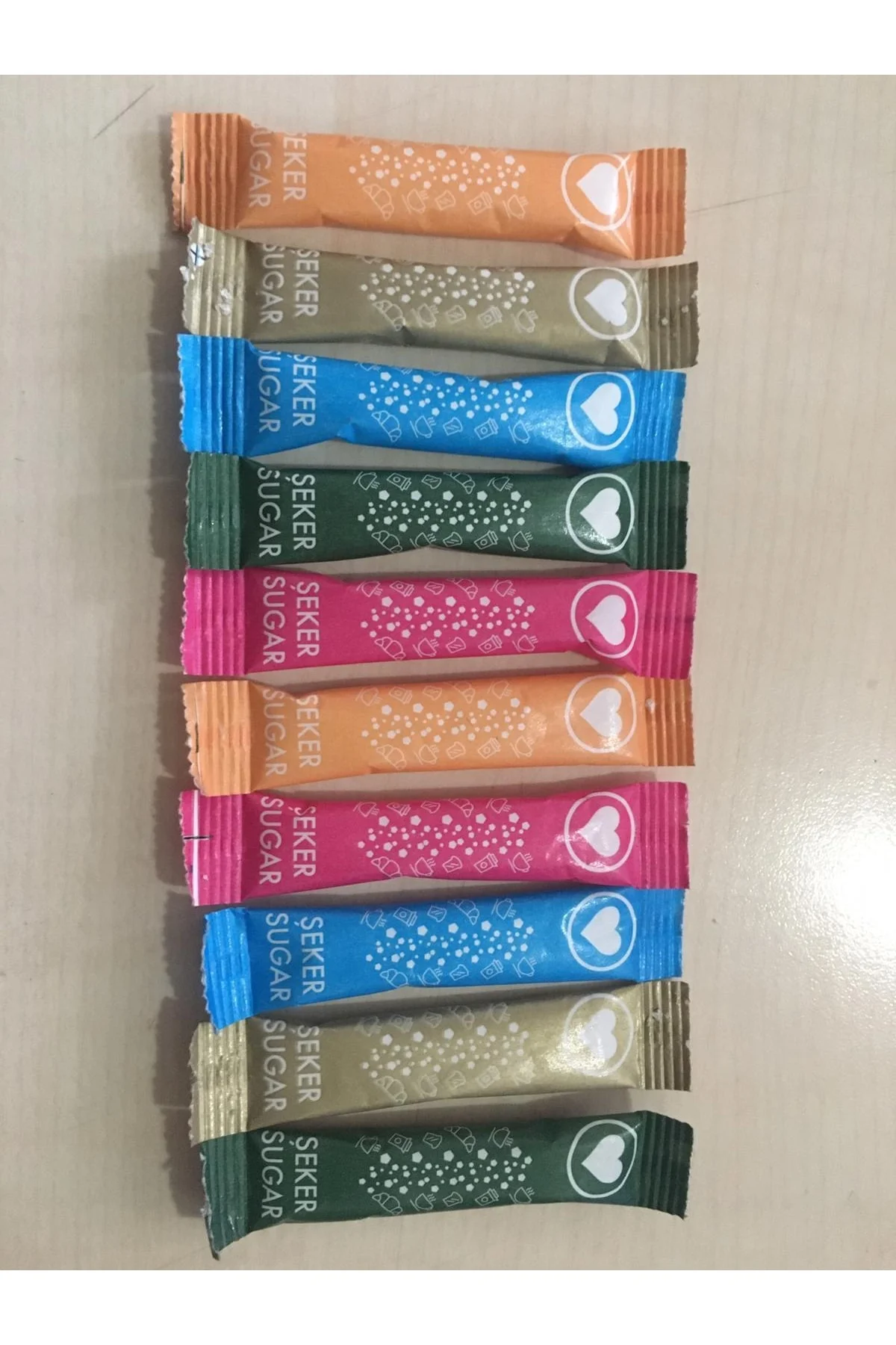 Stick Şeker Toz Şeker 3 gr Renkli 5000 Adet 15 Kg