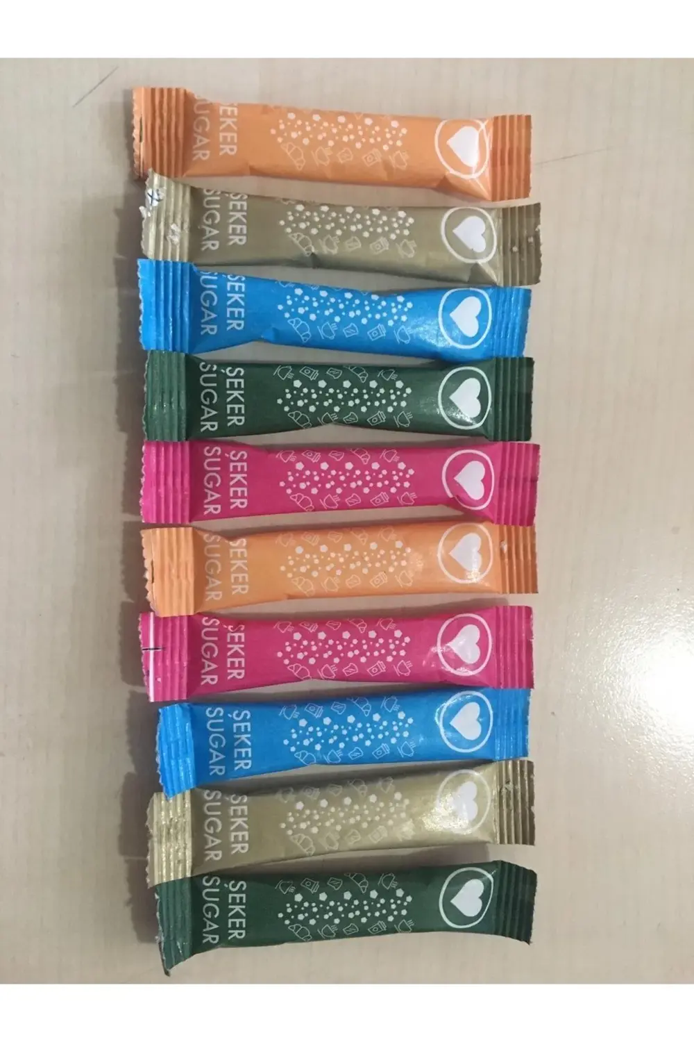 Stick Şeker Toz Şeker 3 gr Renkli 5000 Adet 15 Kg