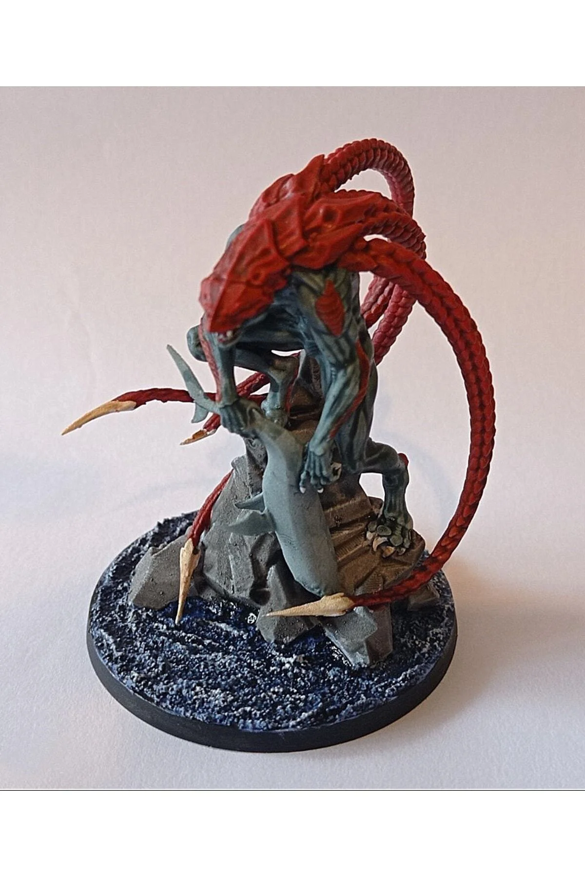 Stinger Love Death & Robot Boyalı Figür 26 Cm (dev Boy)