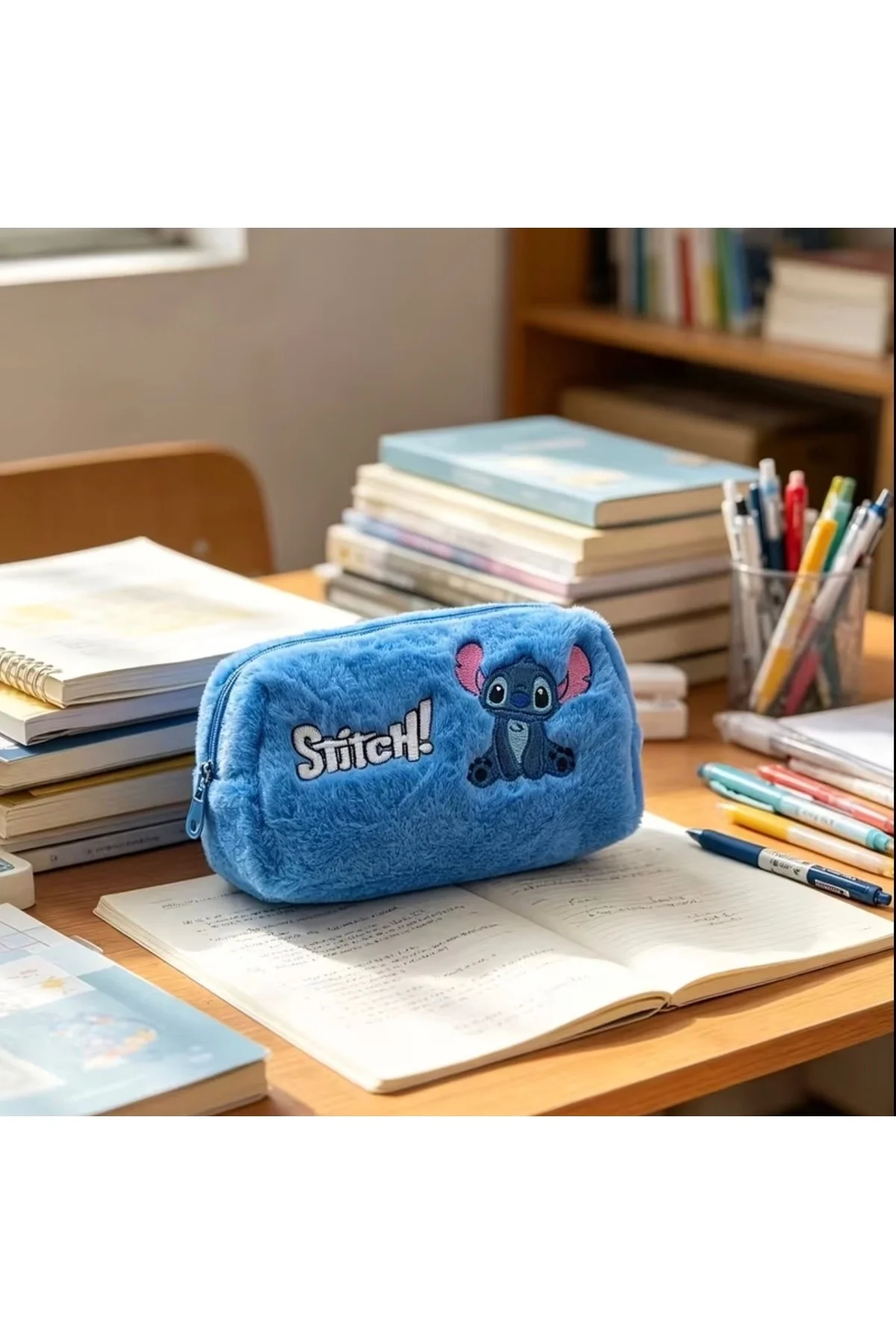 Stitch Nakışlı Peluş Kalemlik ve Makyaj Çantası – Mavi Yumuşak Tüylü Çok Amaçlı Çanta - Görsel 2