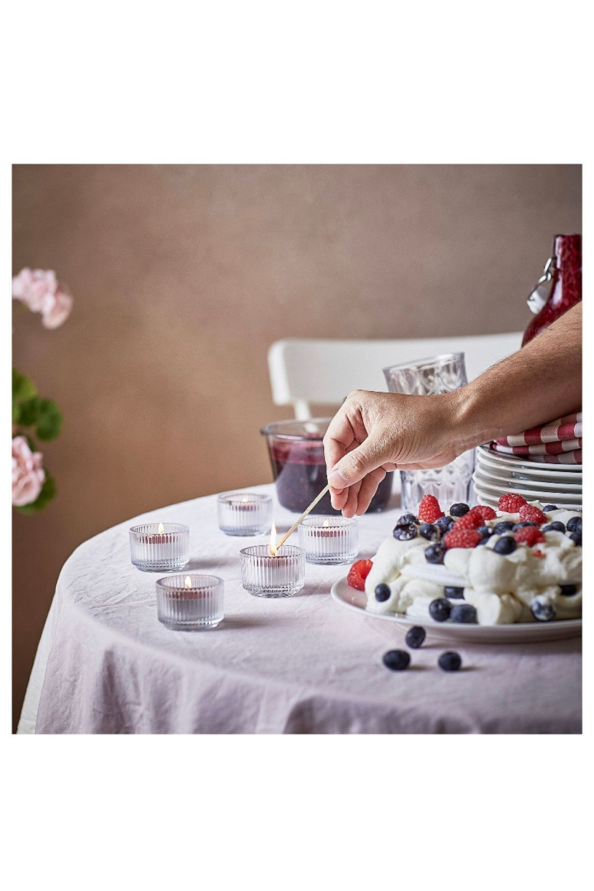 İkea Störtskön Kirmizi 3.5 Saat Yabani Meyveler Kokulu Tealight Mum