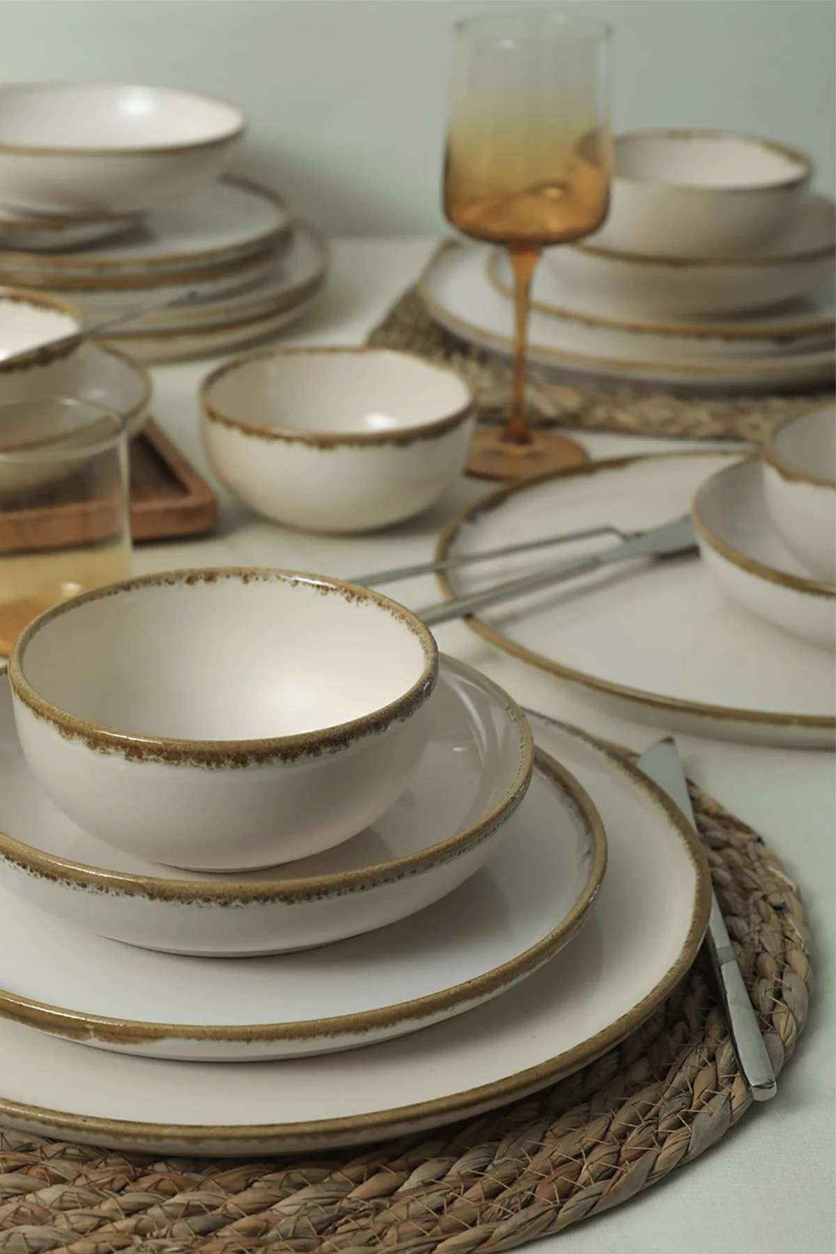 Straw Nordic Yemek Takımı 24 Parça 6 Kişilik