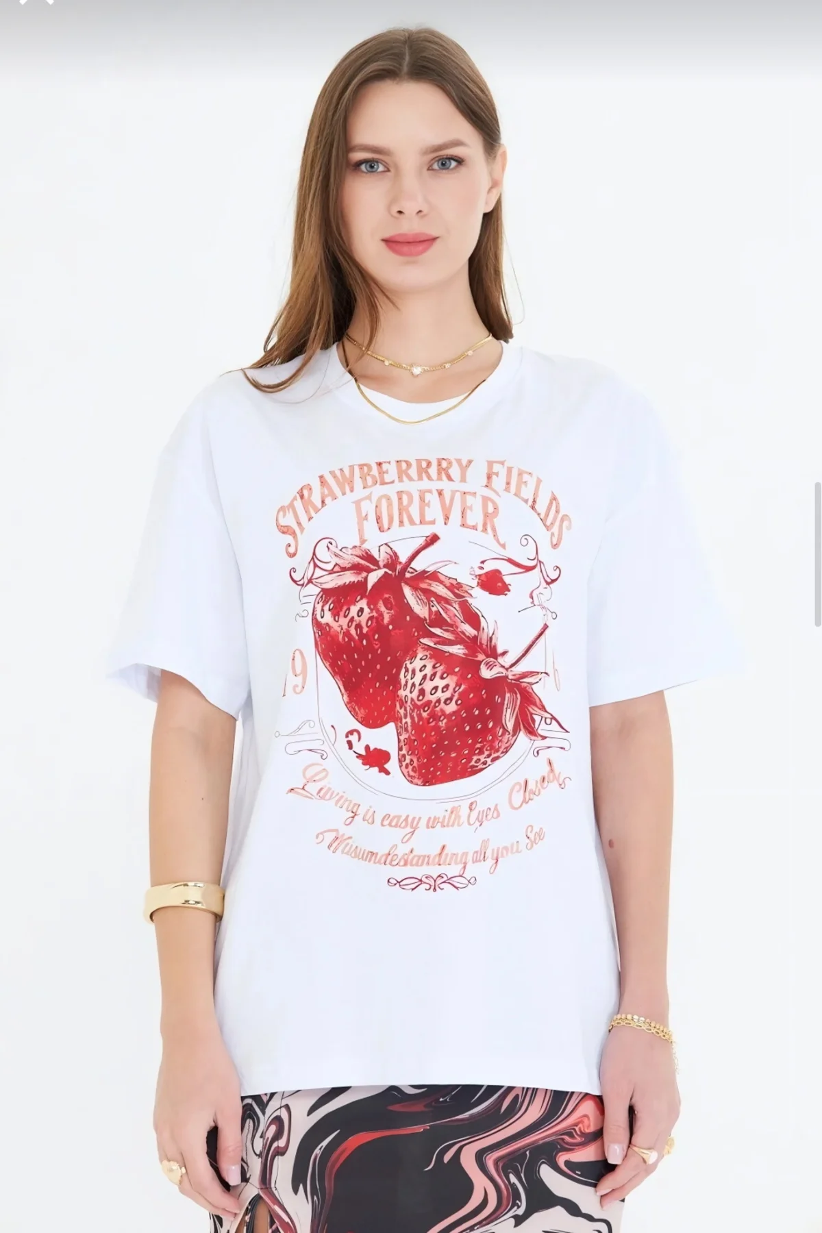 Strawberry Fields Forever Baskılı %100 Pamuk Kadın Oversize Siyah Tişört