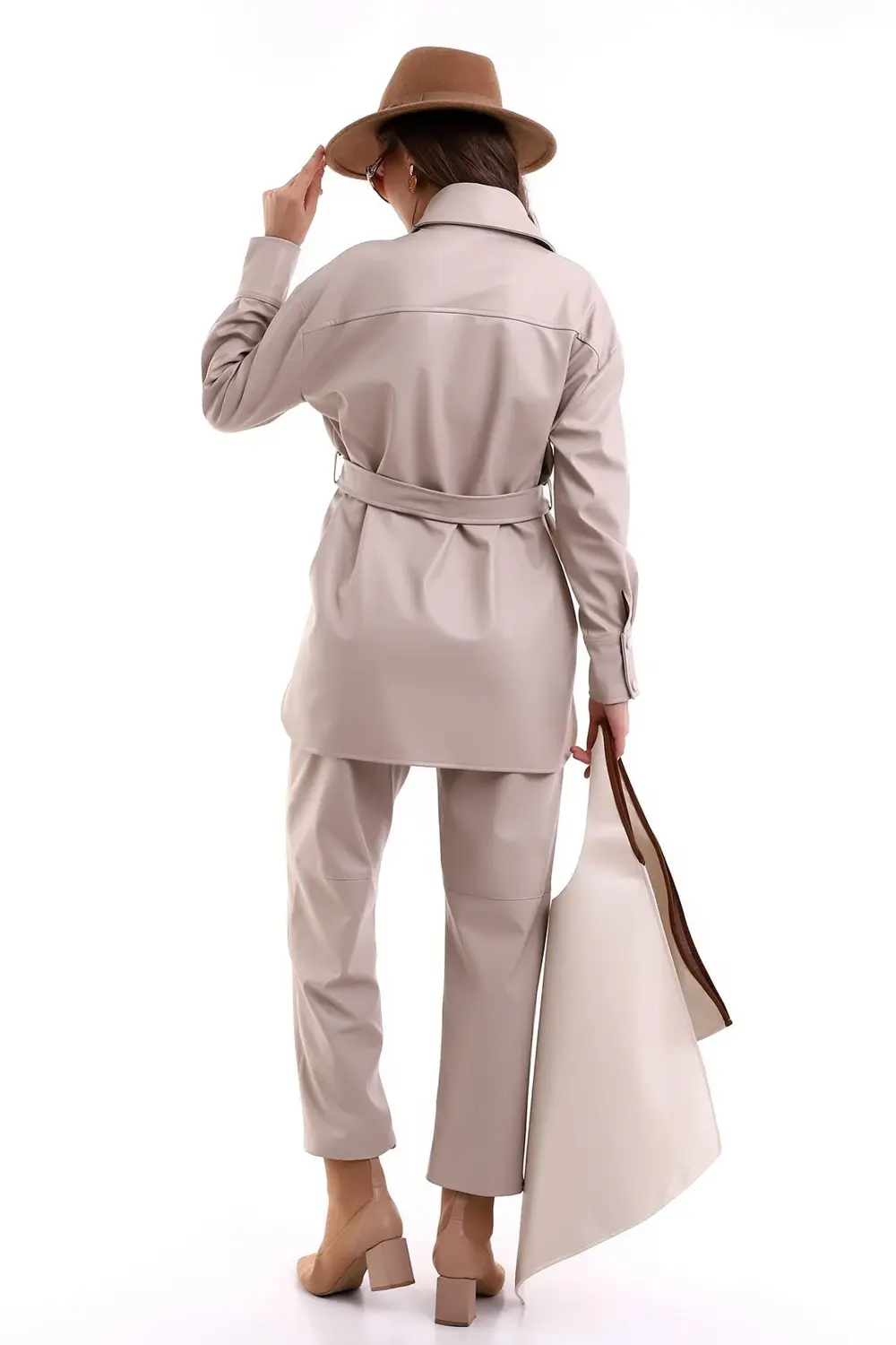 Suni Deri Çift Cepli Kuşaklı Şık Ve Cool Krem Bej Kadın Gömlek