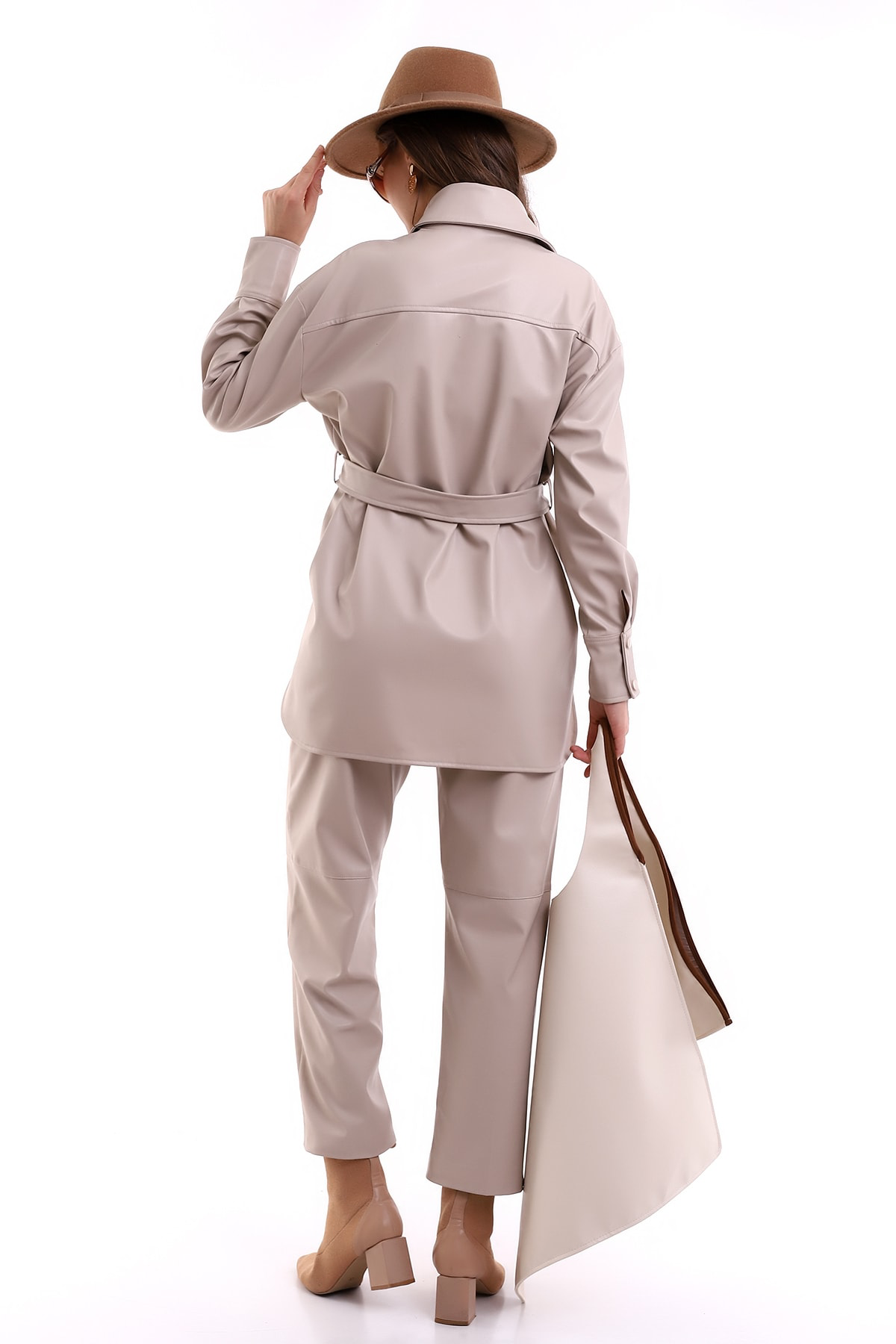 Suni Deri Çift Cepli Kuşaklı Şık Ve Cool Krem Bej Kadın Gömlek