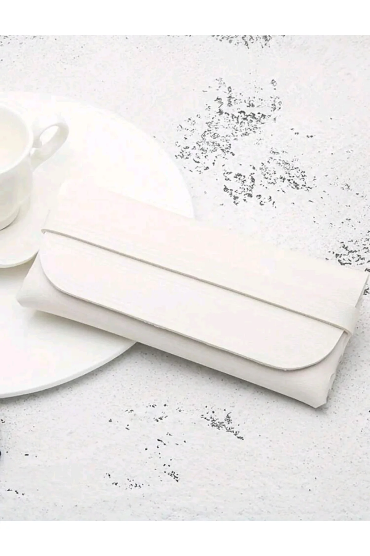 Suni Deri Gözlük Kılıfı (beyaz)