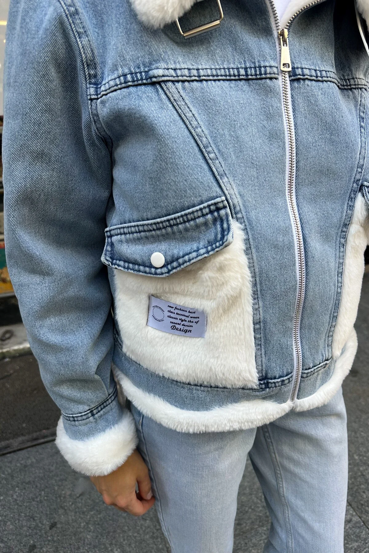 Suni Kürk Detaylı Jean Ceket - Oversize Denim Peluş